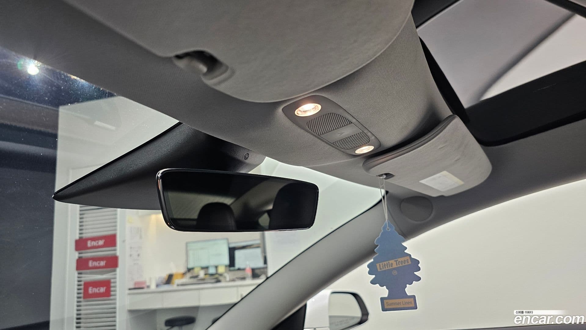 Main__Slider__Photo:Model 3 Tesla 2020.11-30