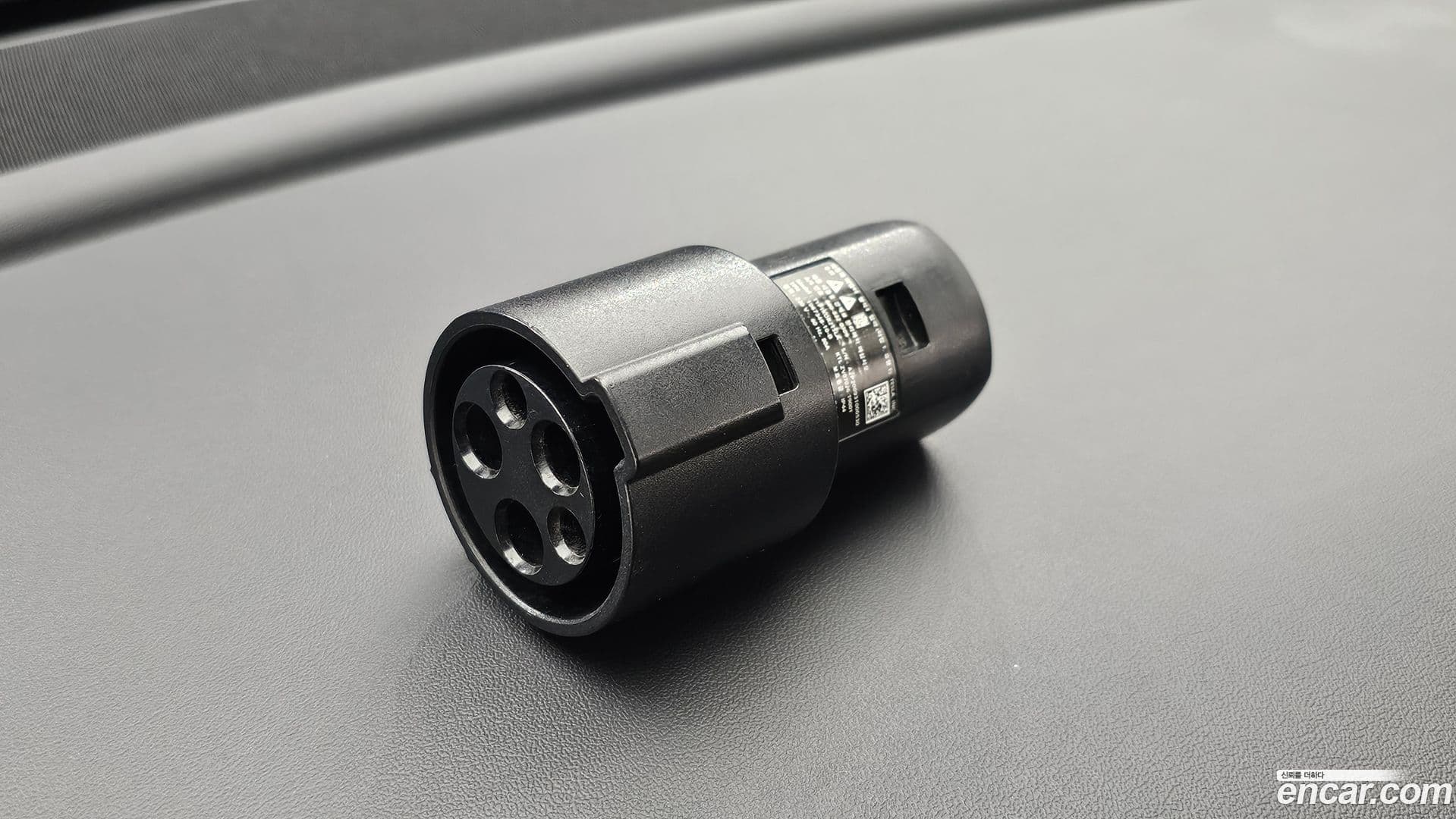 Main__Slider__Photo:Model 3 Tesla 2020.11-31