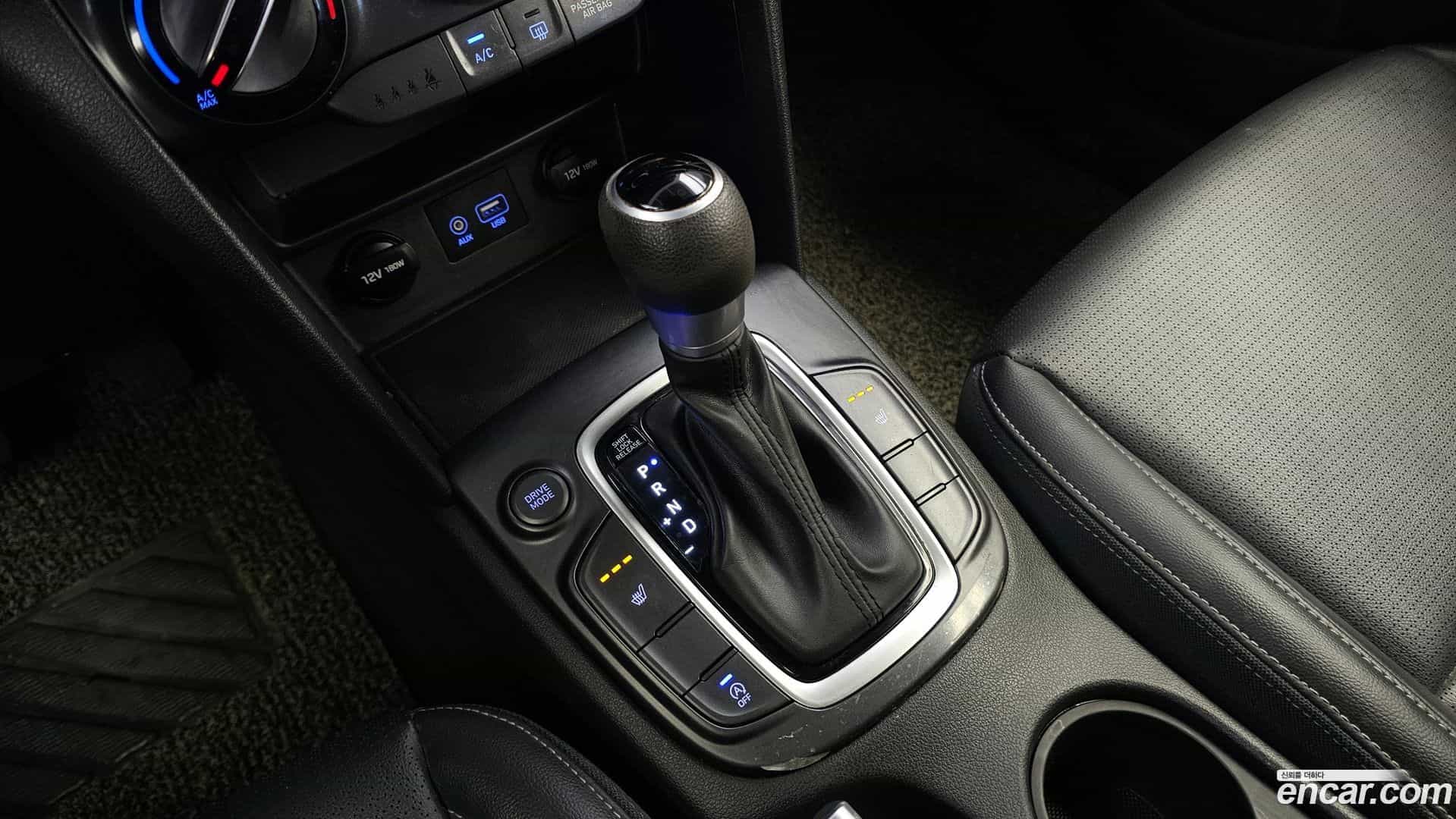 Kona Hyundai 2018.4-INNER-009