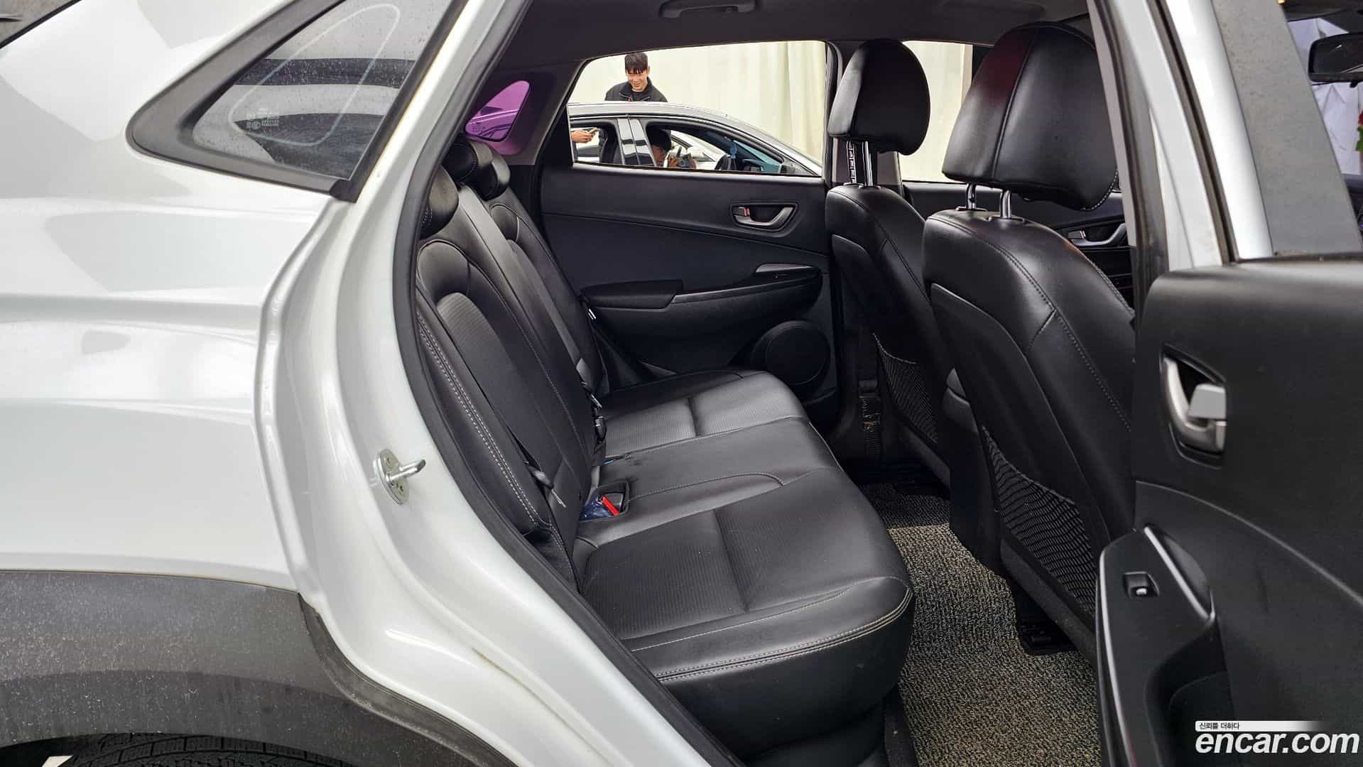 Kona Hyundai 2018.4-OPTION-016