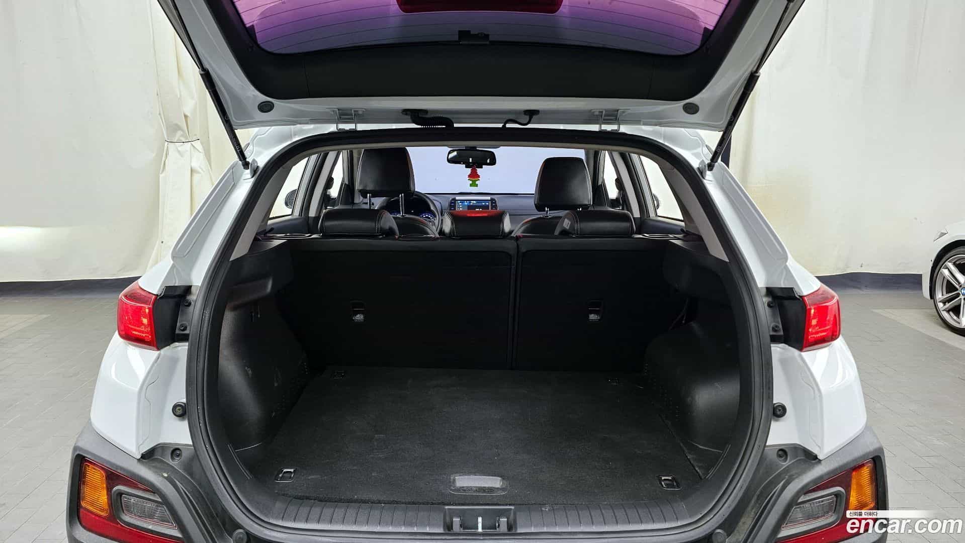 Kona Hyundai 2018.4-OPTION-024