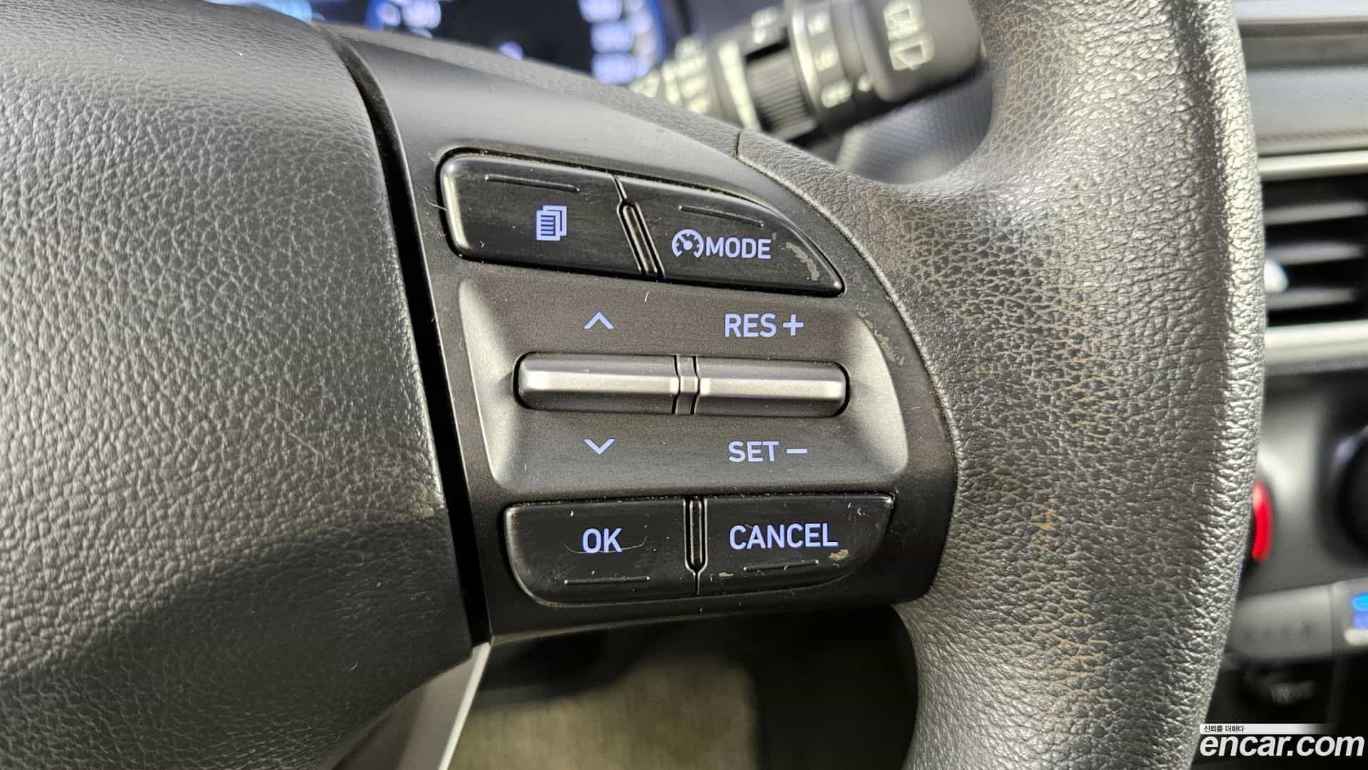Kona Hyundai 2018.4-OPTION-040