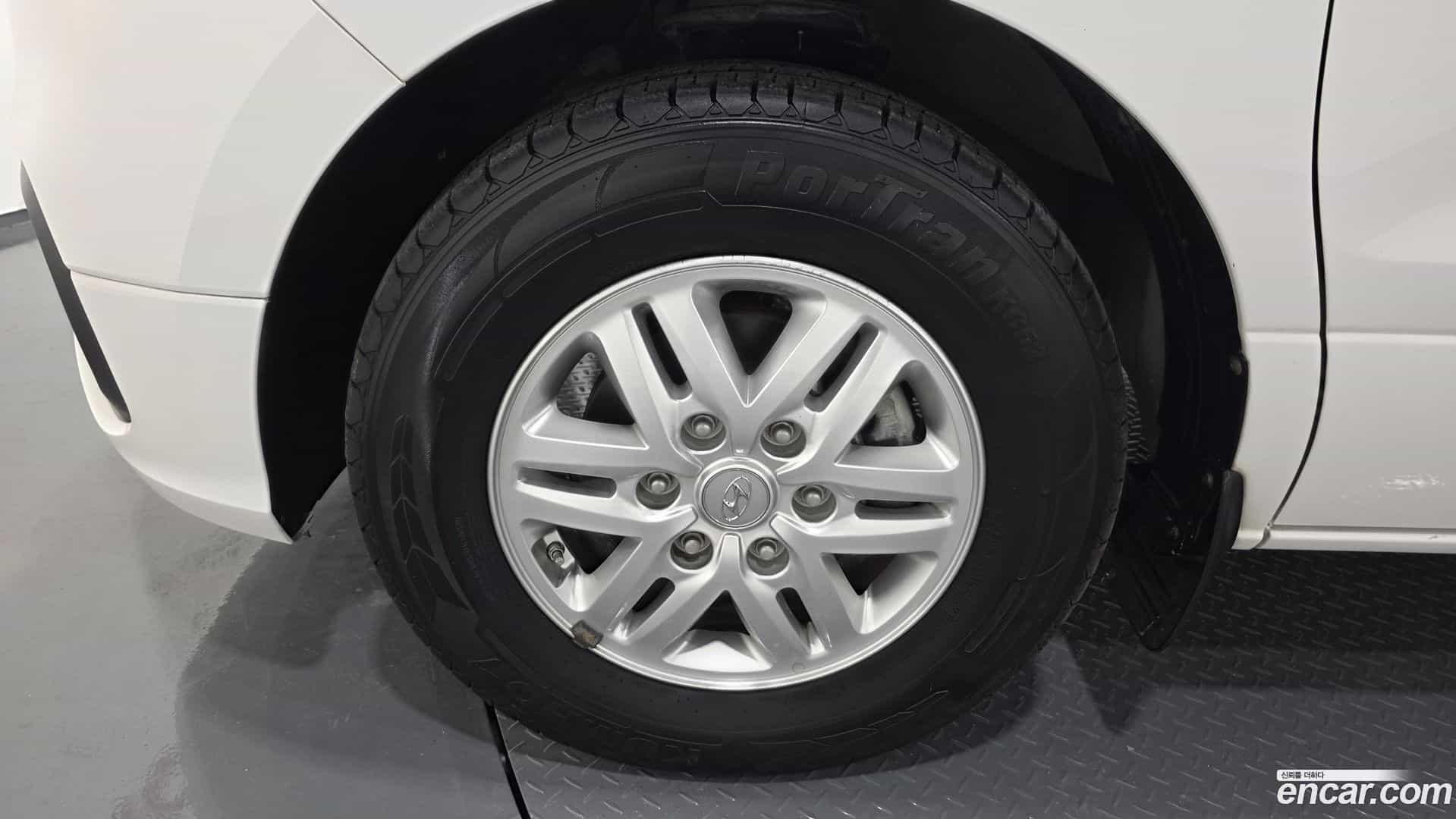 Starex Hyundai 2018.3-OUTER-005