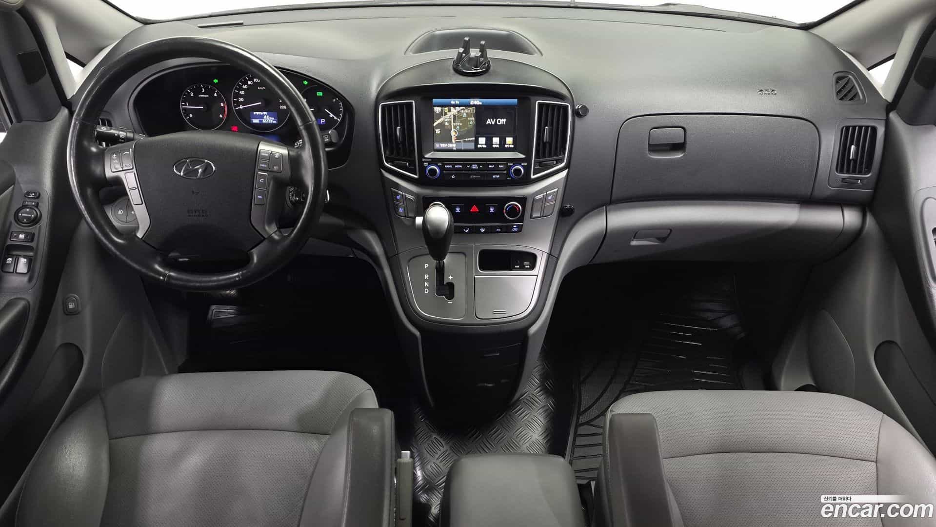 Starex Hyundai 2018.3-INNER-007