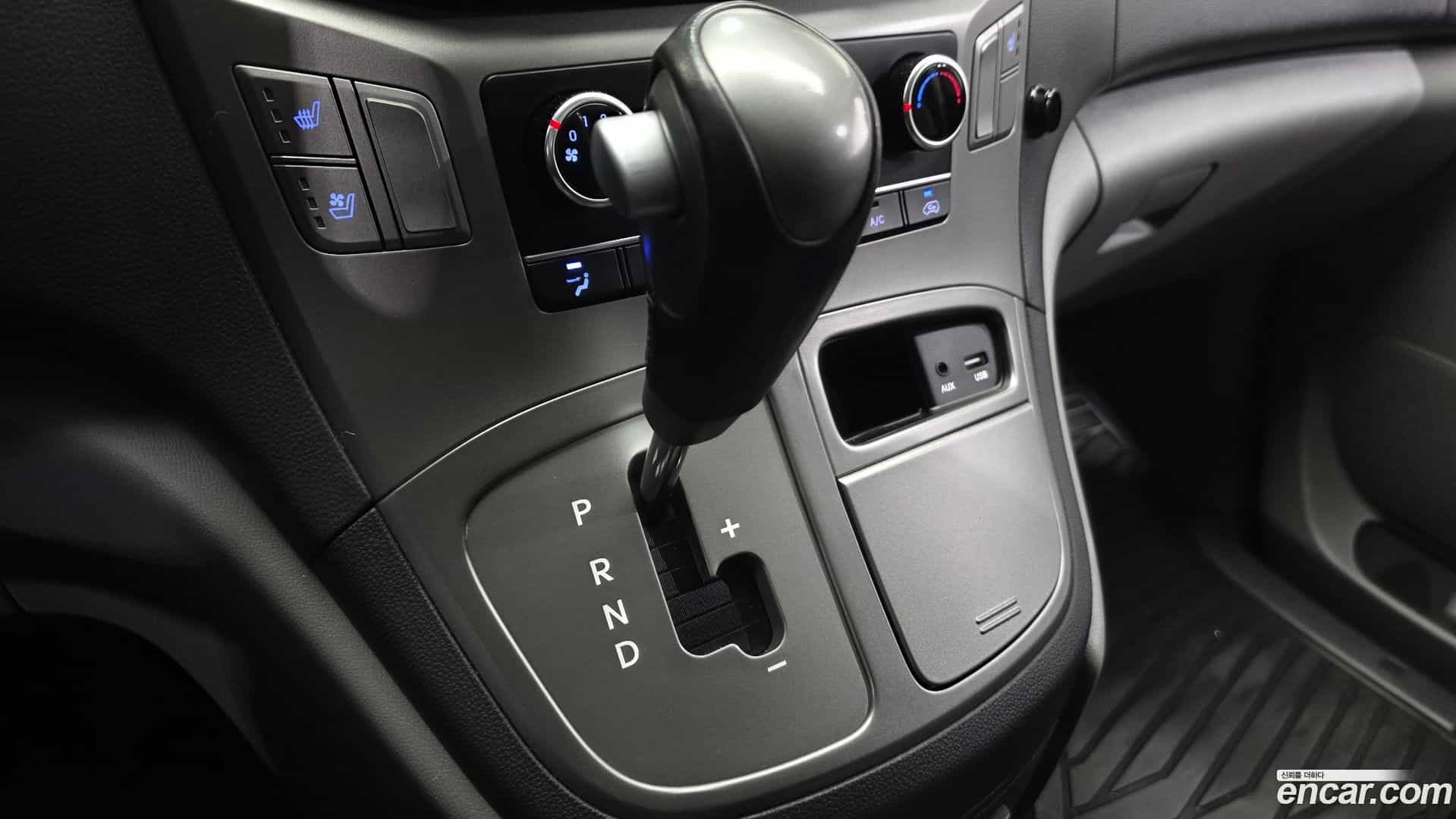 Starex Hyundai 2018.3-INNER-009