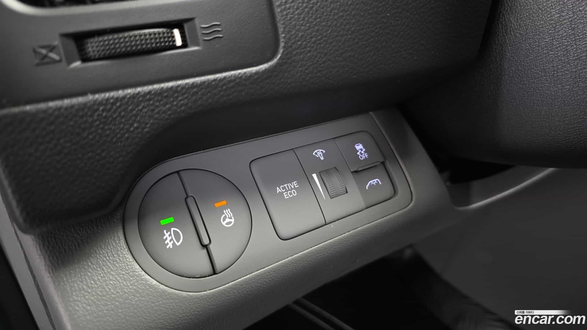 Starex Hyundai 2018.3-OPTION-018