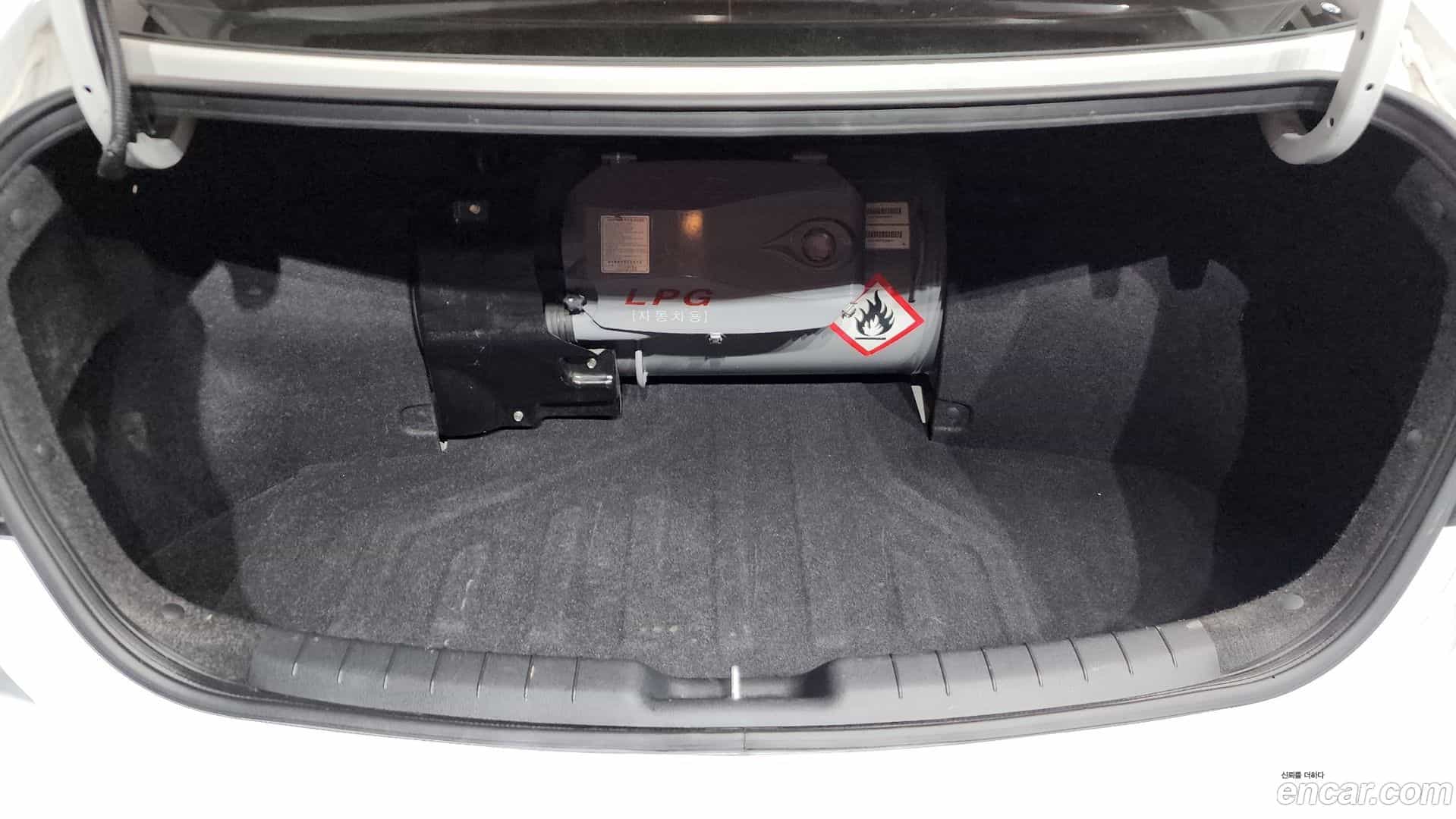 AVANTE Hyundai 2019.3-OPTION-024