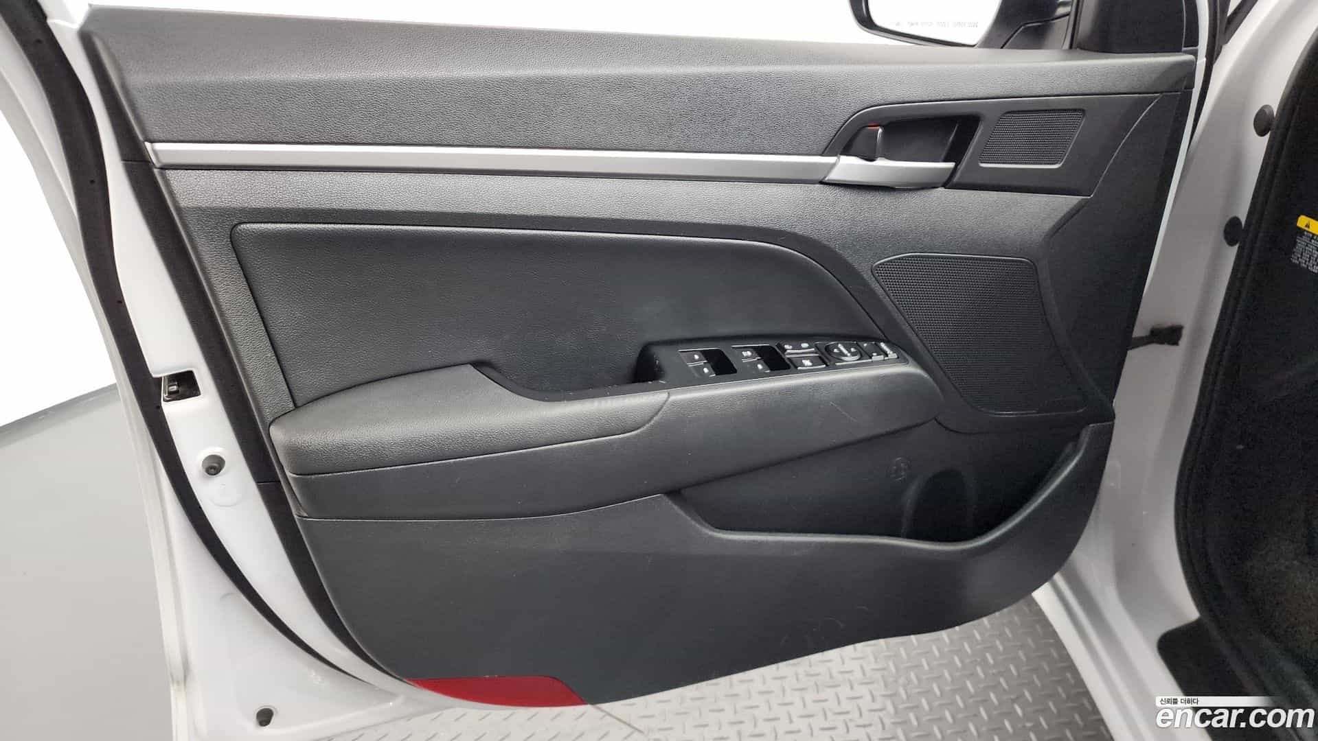 AVANTE Hyundai 2019.3-INNER-034