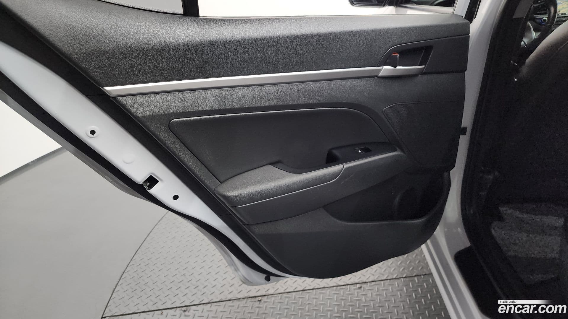 Main__Slider__Photo:AVANTE Hyundai 2019.3-24