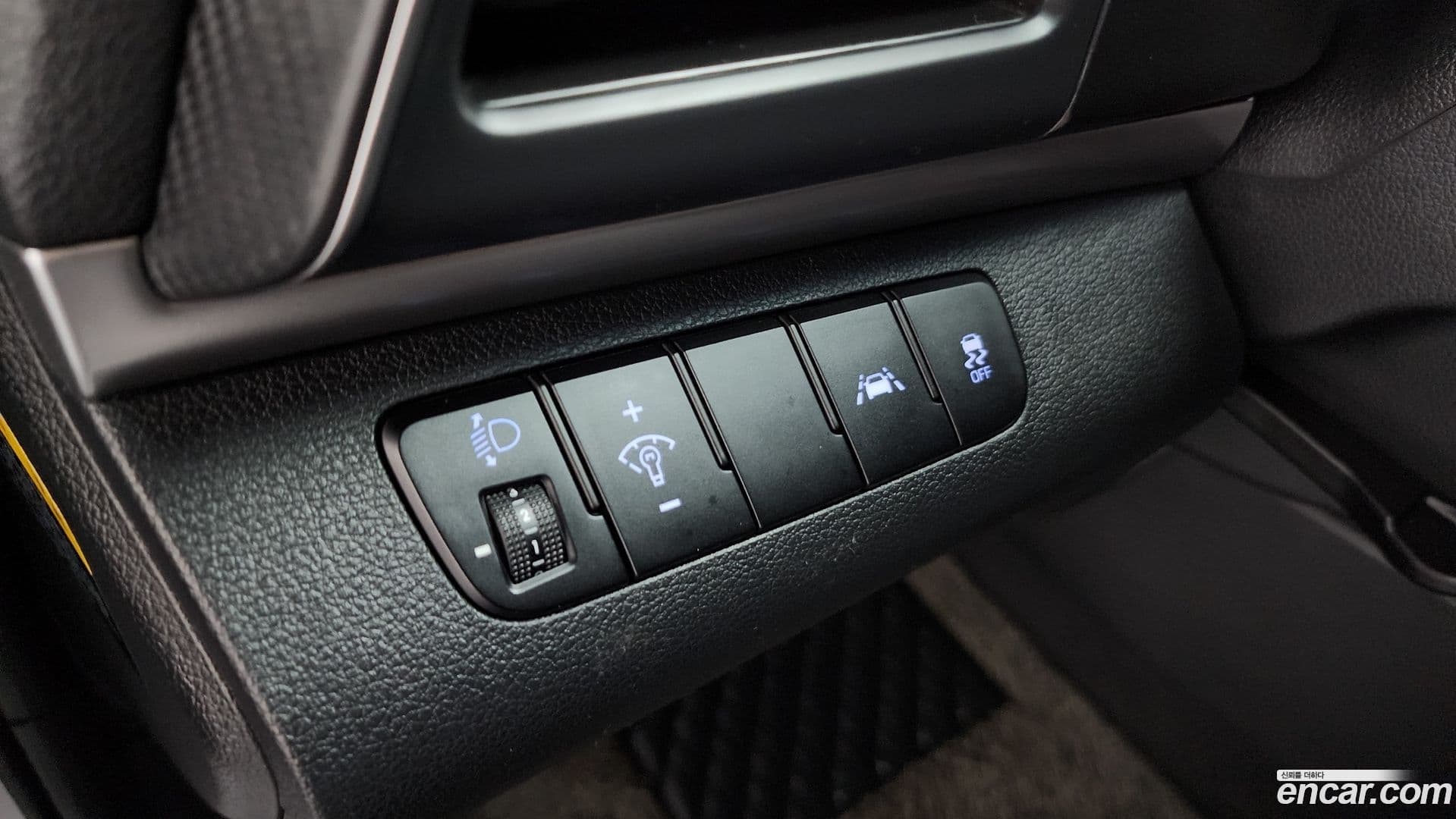 Main__Slider__Photo:AVANTE Hyundai 2019.3-29