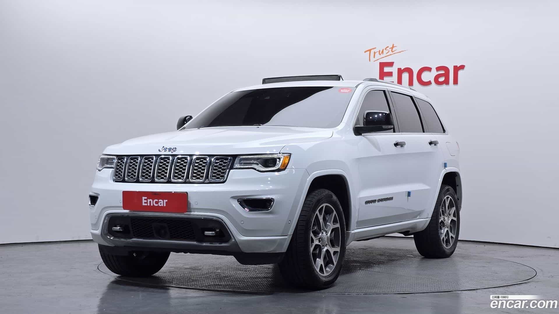 Cherokee Jeep 2019.9-OUTER-001