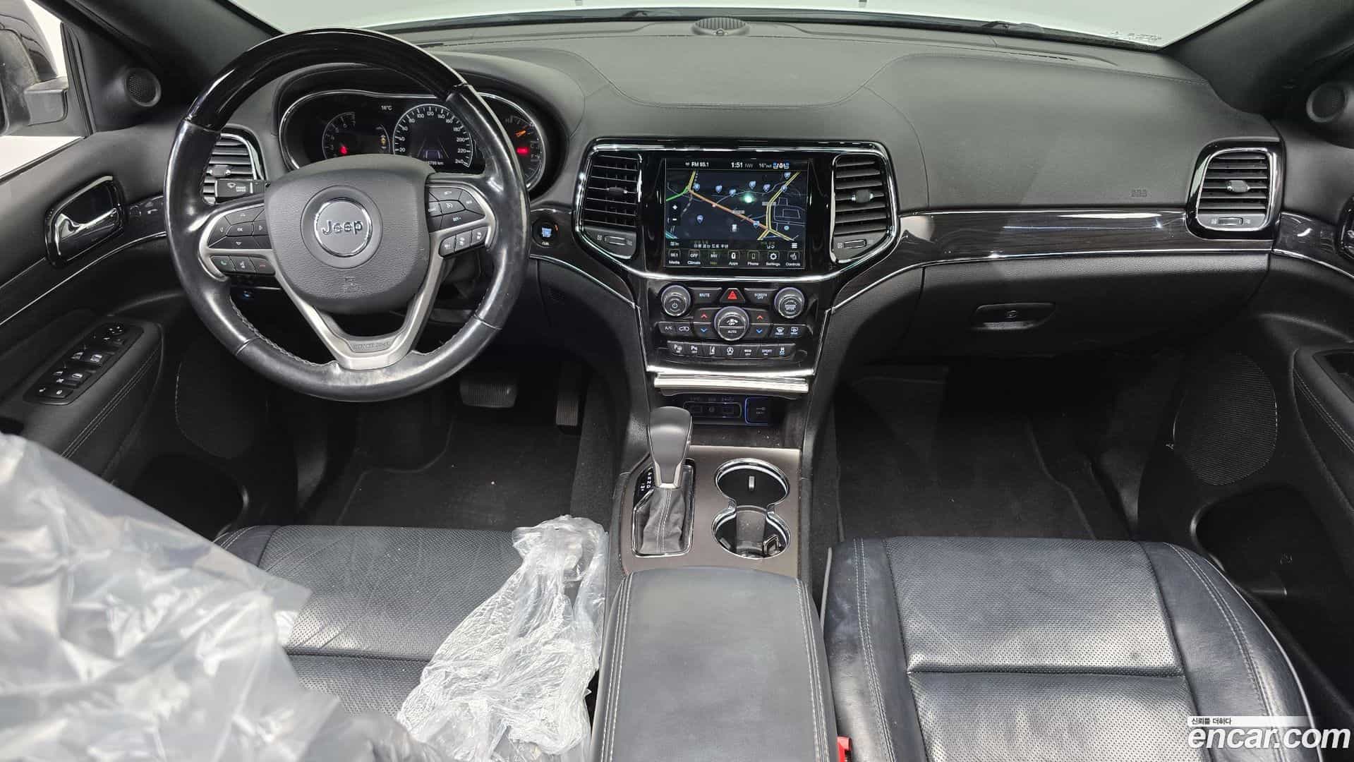 Cherokee Jeep 2019.9-INNER-007