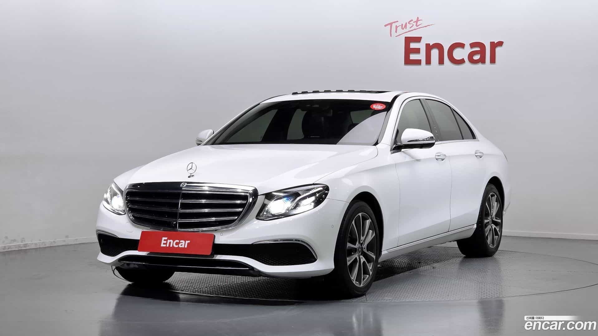 E-Class Mercedes-Benz 2017.11-OUTER-001