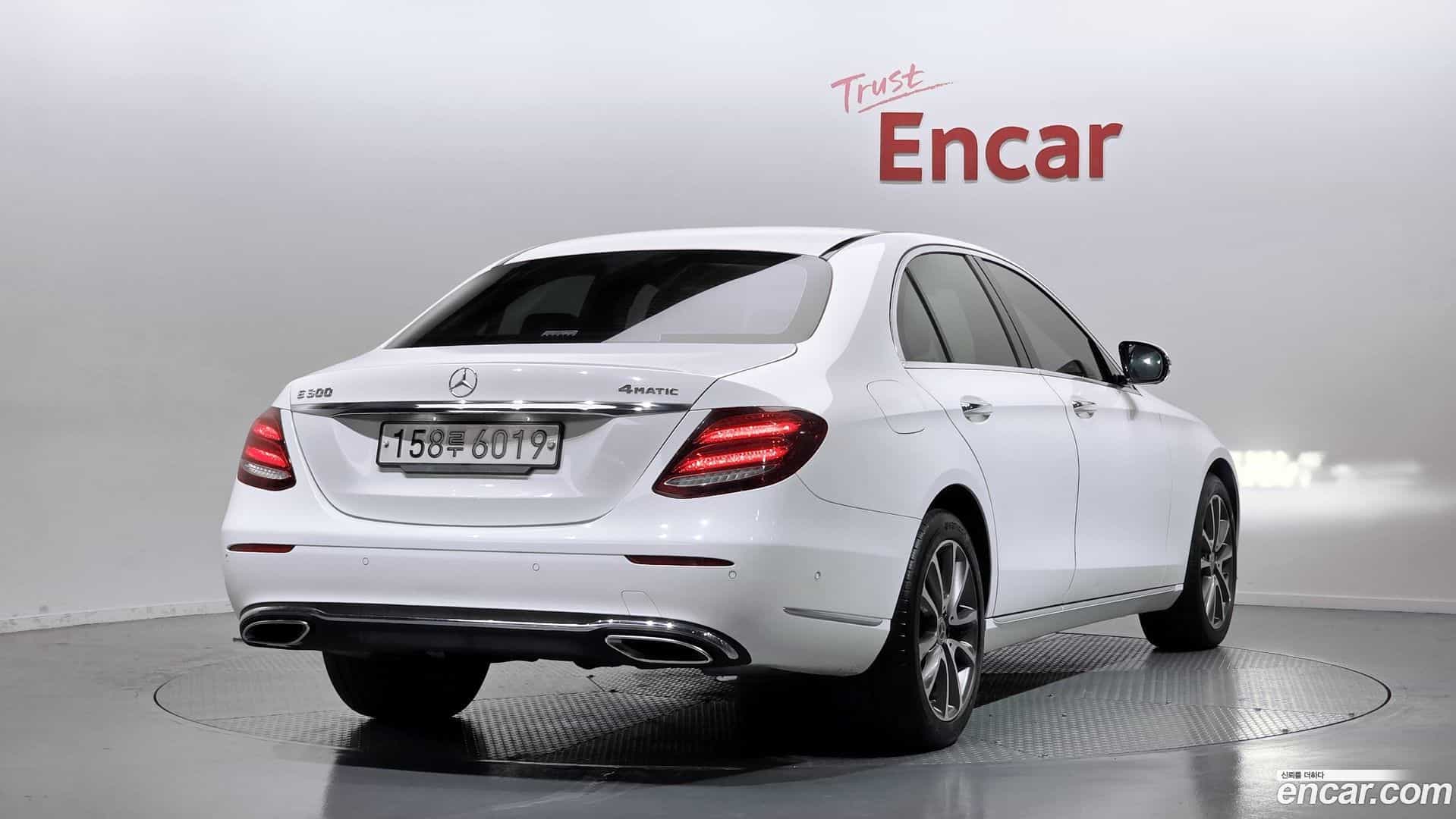E-Class Mercedes-Benz 2017.11-OUTER-002
