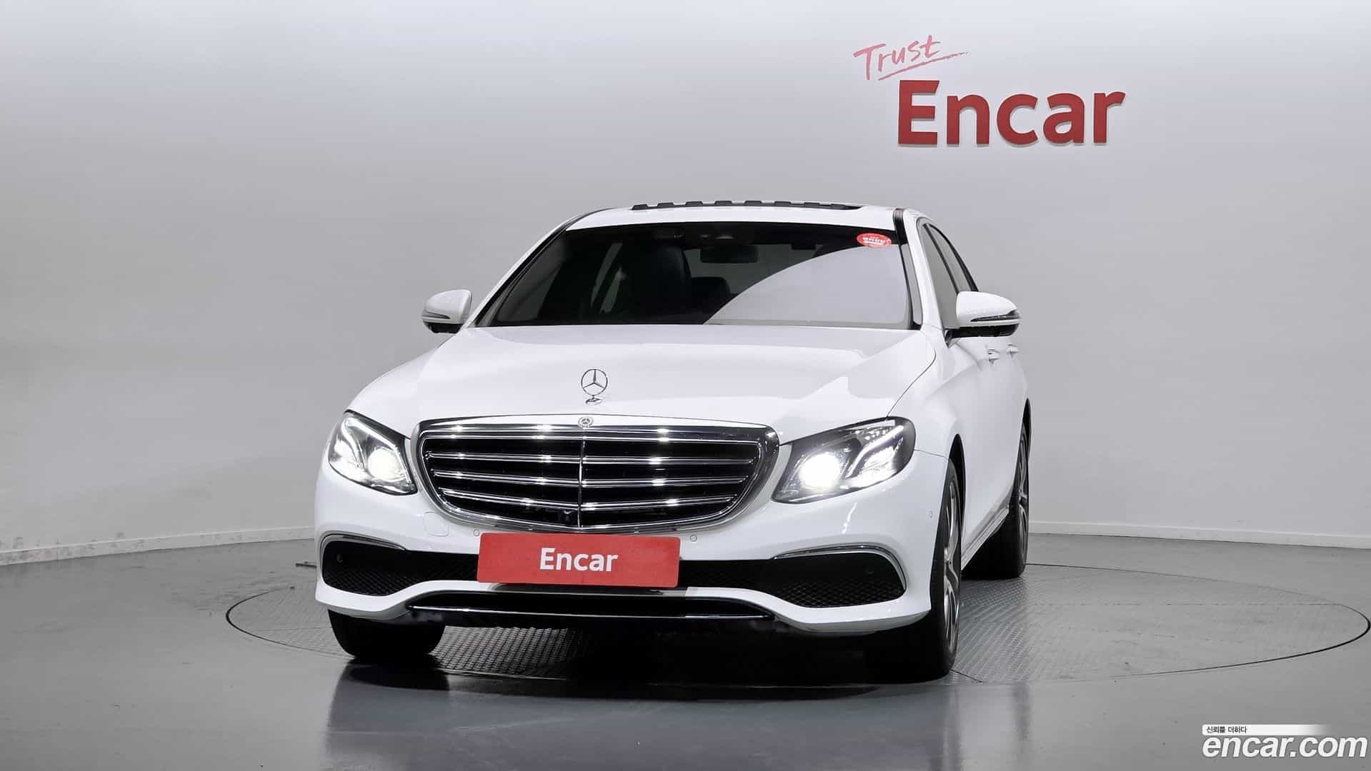 E-Class Mercedes-Benz 2017.11-OUTER-003