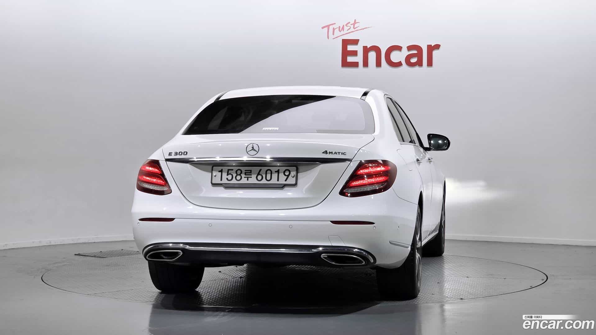 E-Class Mercedes-Benz 2017.11-OUTER-004