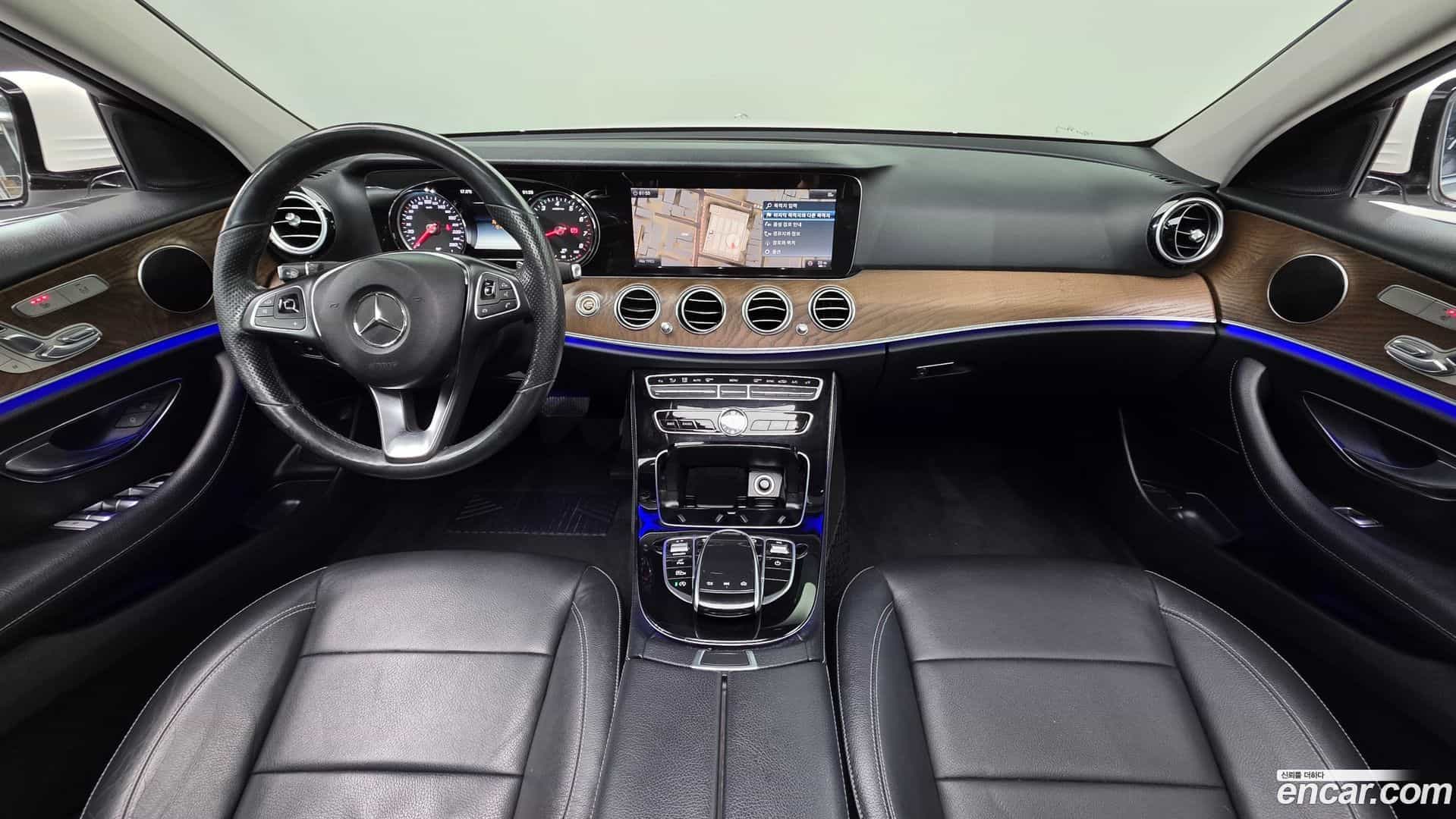 E-Class Mercedes-Benz 2017.11-INNER-007
