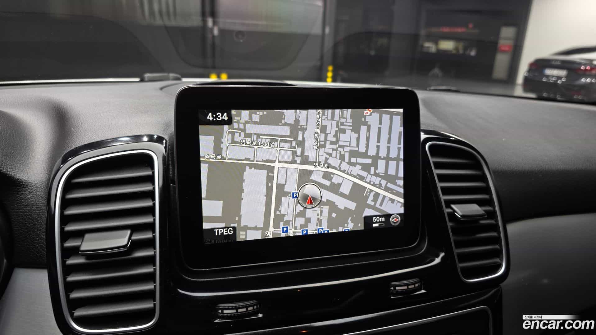 GLE-Class Mercedes-Benz 2018.10-OPTION-018