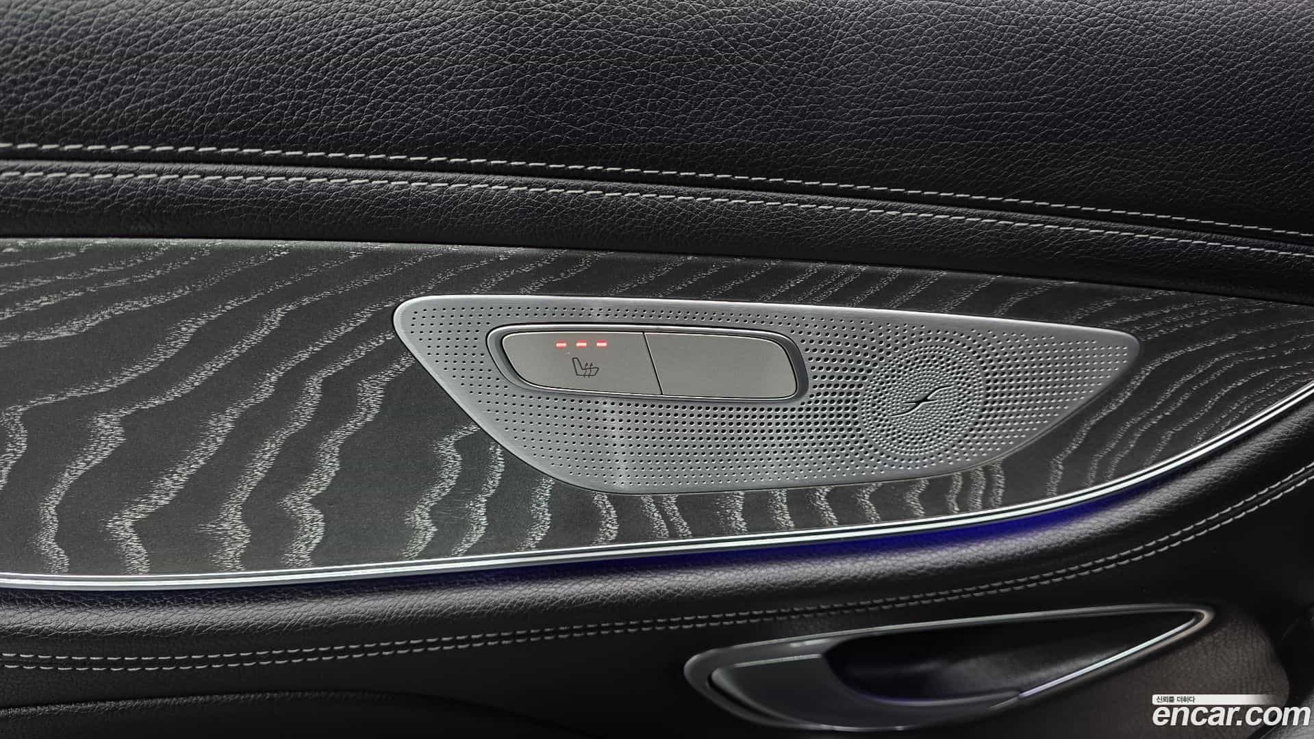 CLS-Class Mercedes-Benz 2019.5-OPTION-023