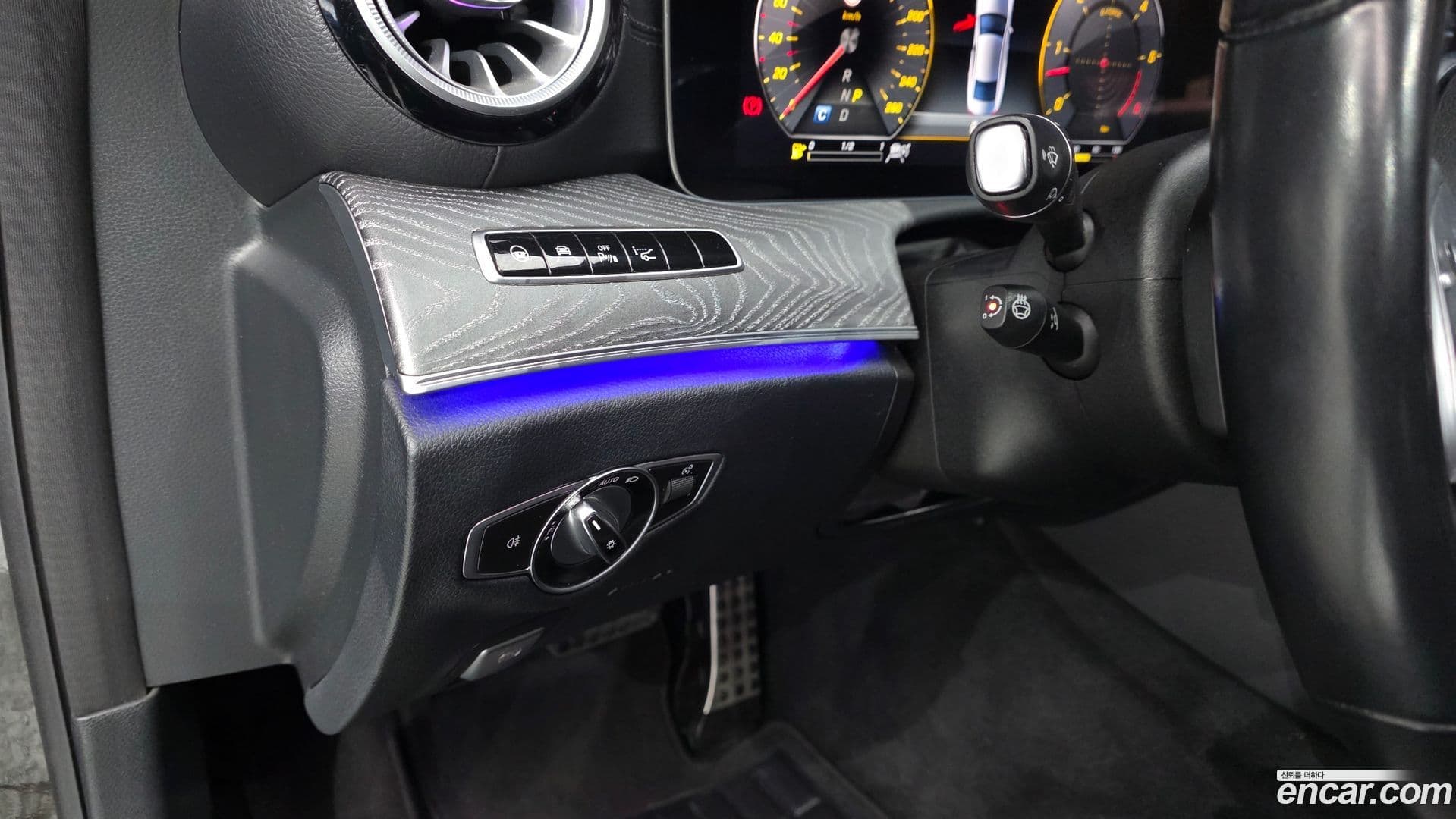Main__Slider__Photo:CLS-Class Mercedes-Benz 2019.5-29