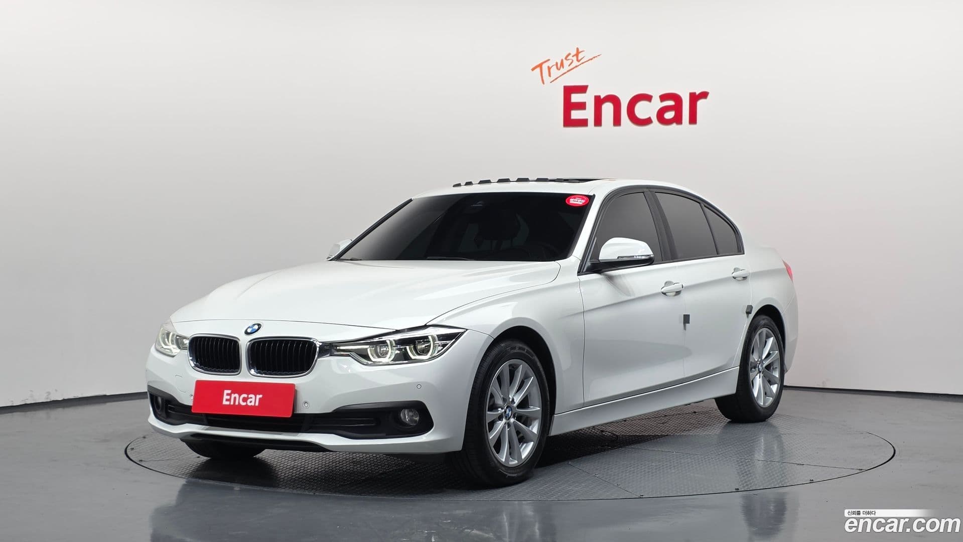 Main__Slider__Photo:3-Series BMW 2018.1-0