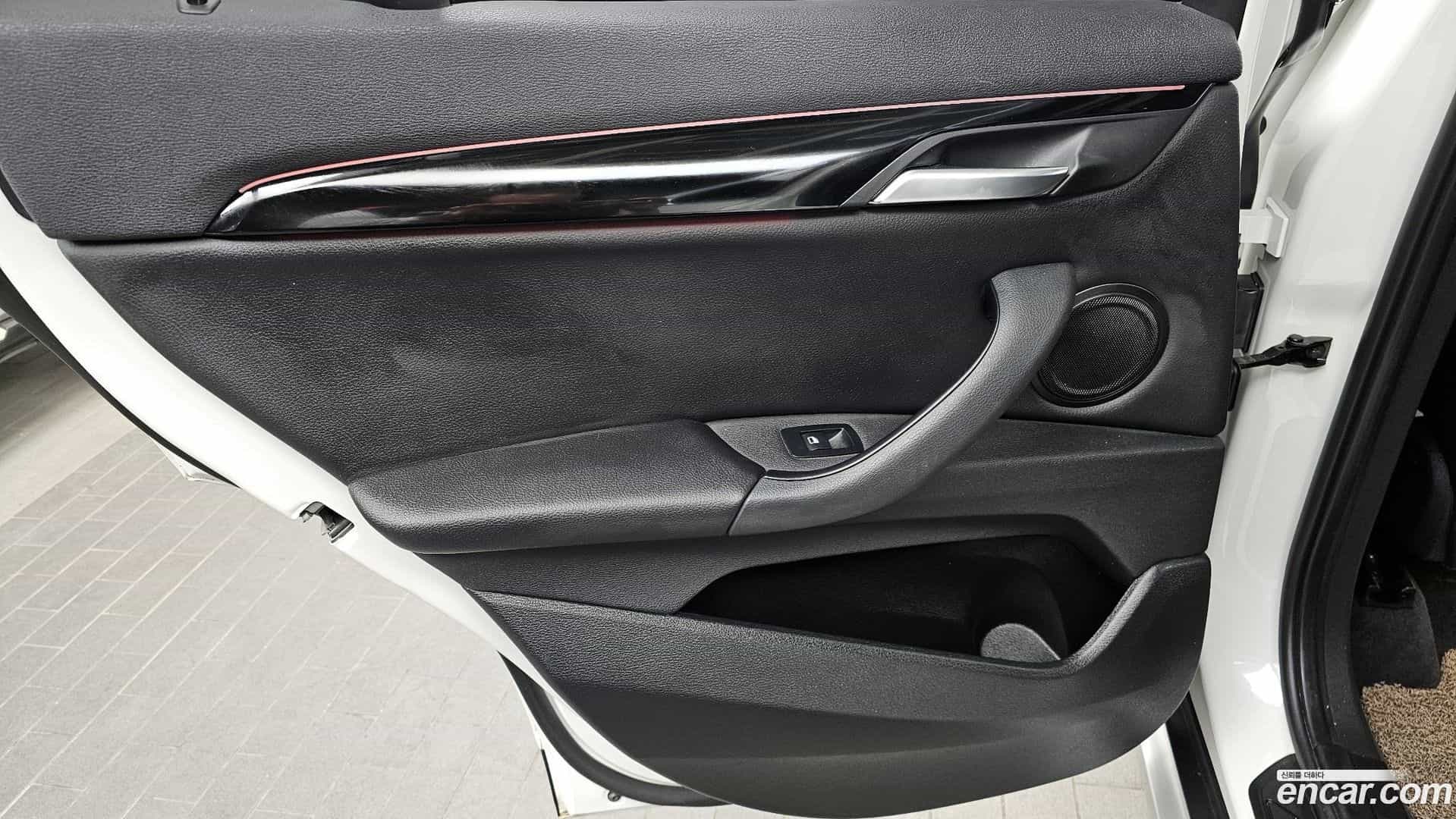 X1 BMW 2022.5-INNER-035