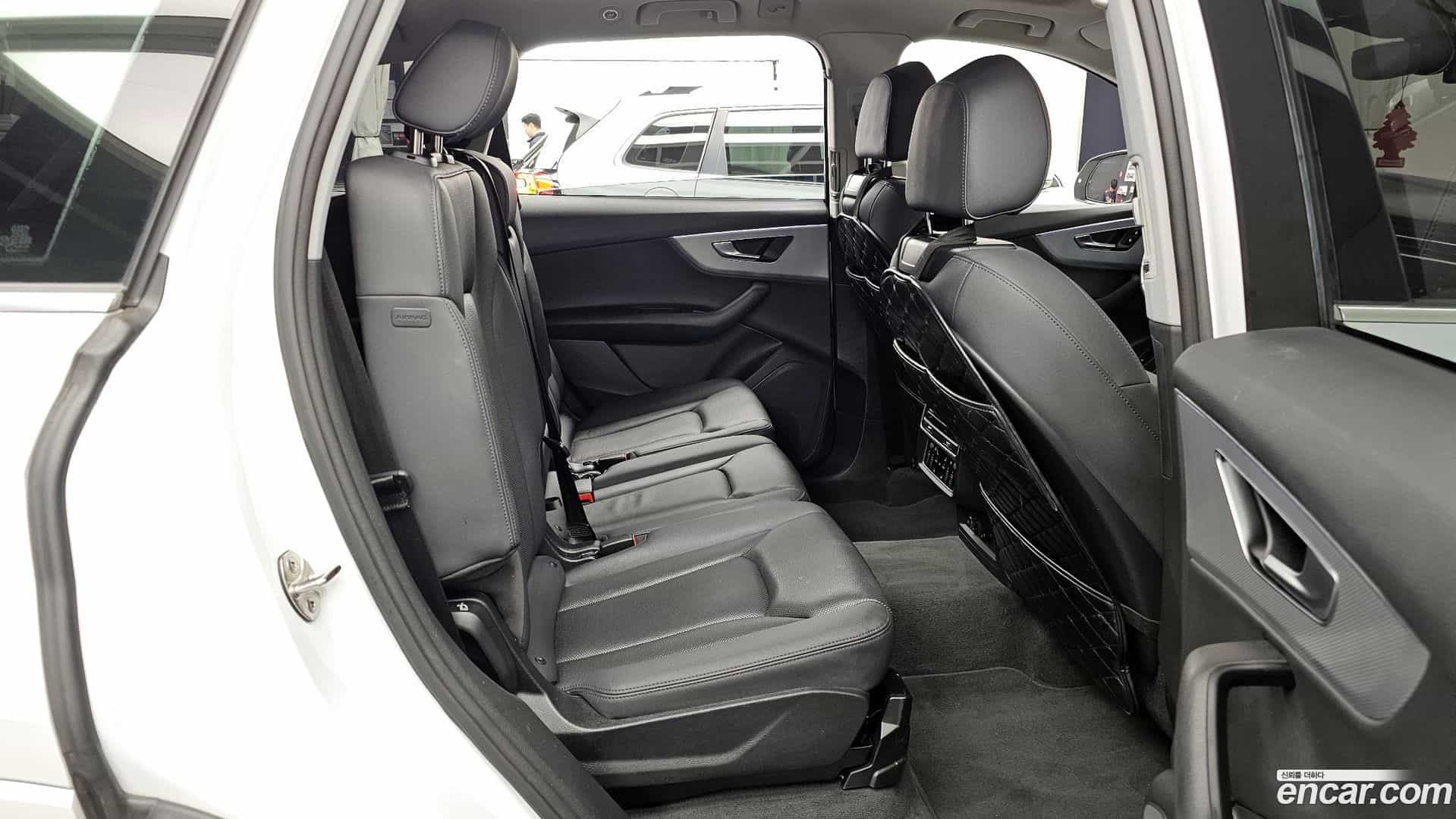 Q7 Audi 2021.2-OPTION-016