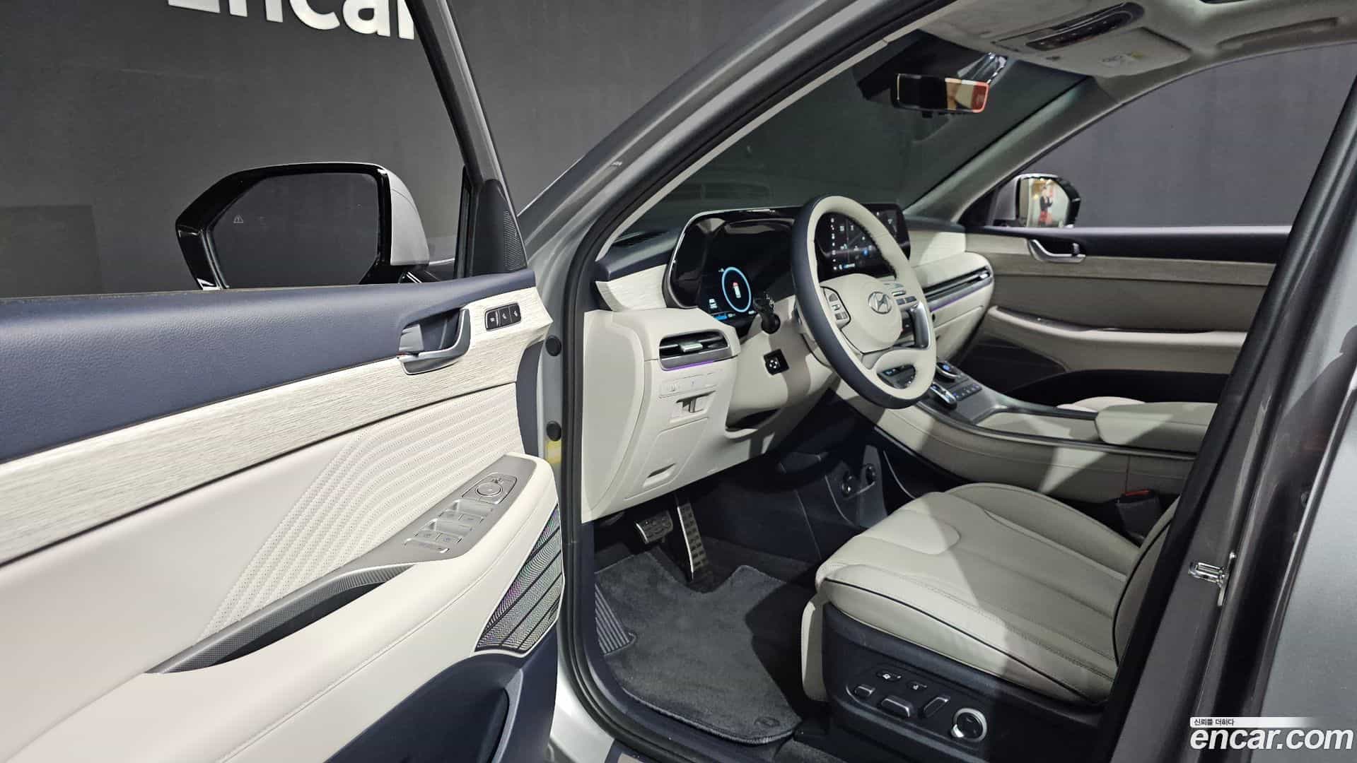 Palisade Hyundai 2023.0-INNER-010