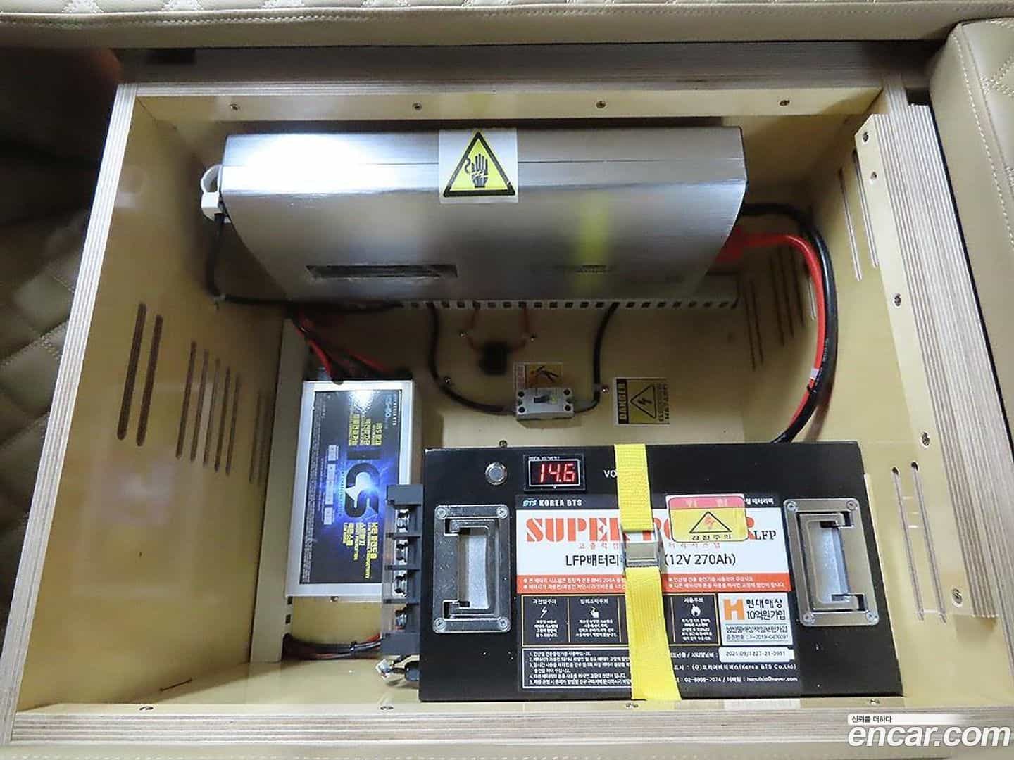Staria Hyundai 2021.10-INNER-009