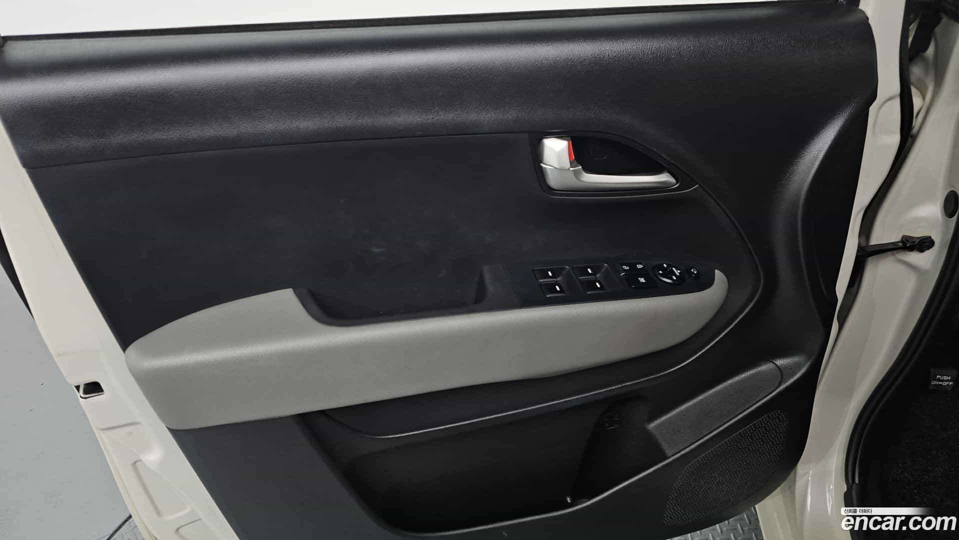 RAY Kia 2020.6-INNER-034