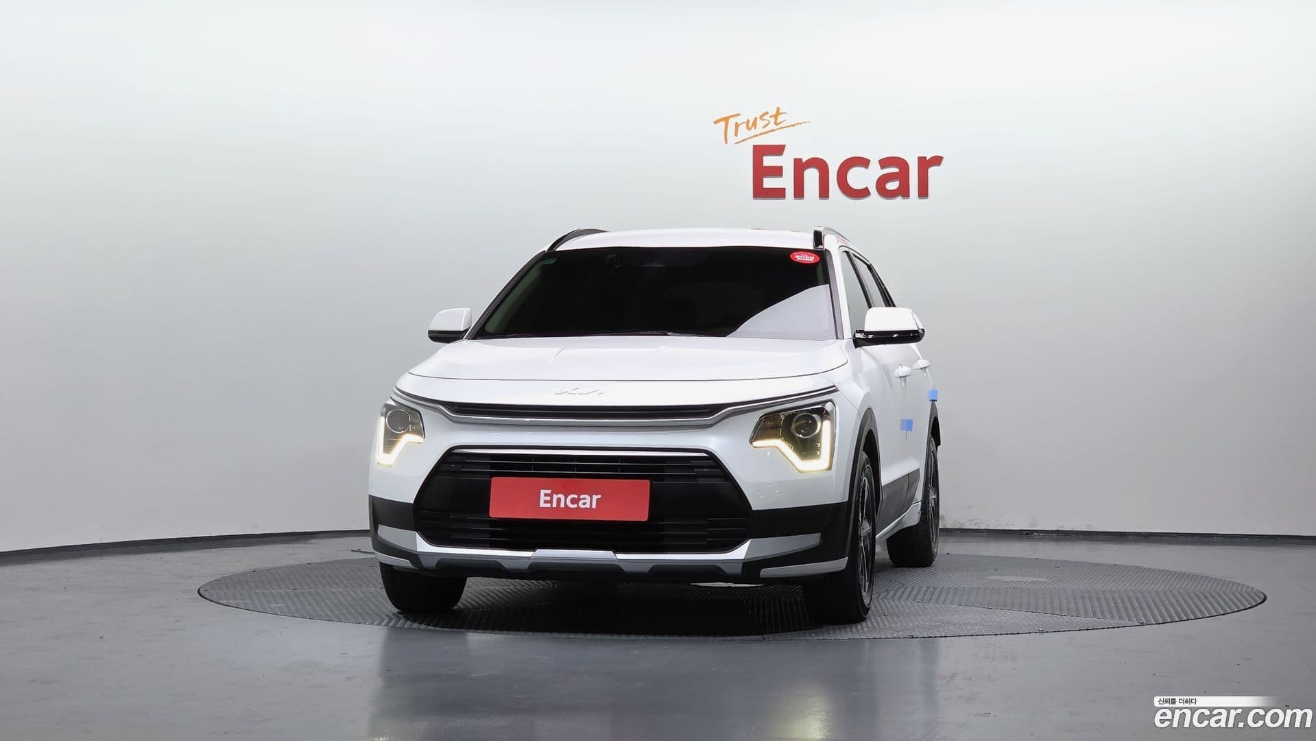 Main__Slider__Photo:Niro Kia 2022.2-2