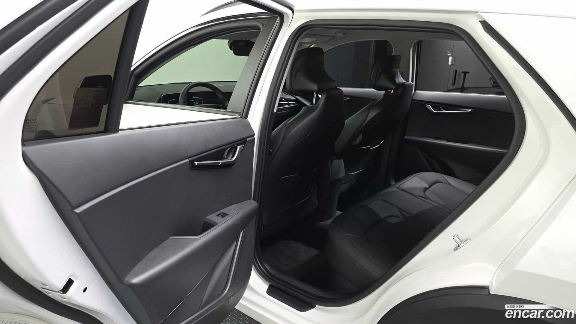 Niro Kia 2022.2-INNER-036