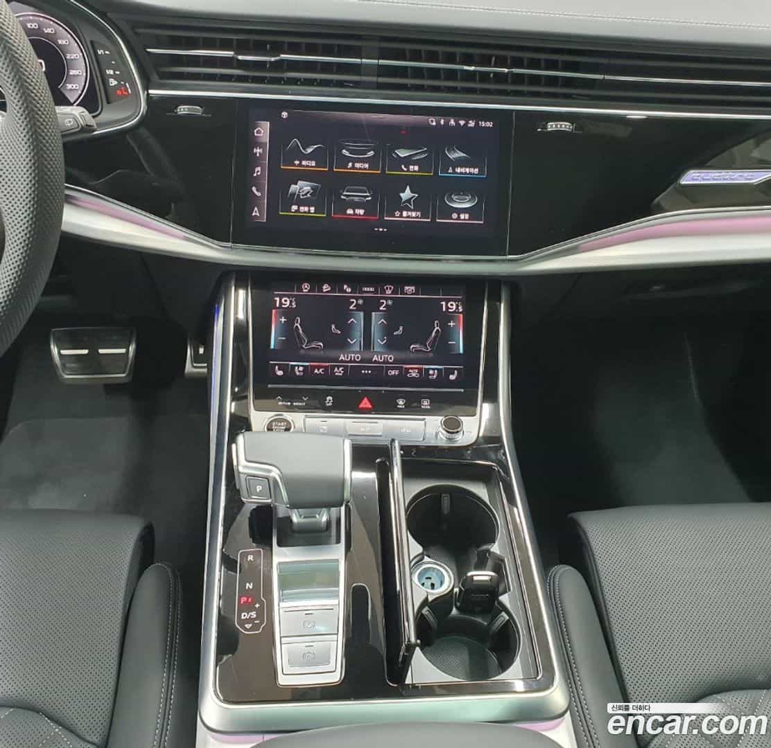 Q7 Audi 2025.6-OPTION-016