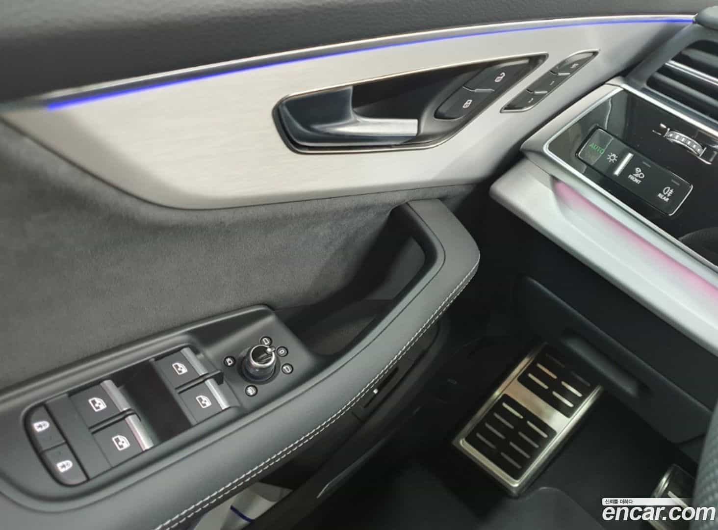 Q7 Audi 2025.6-OPTION-022