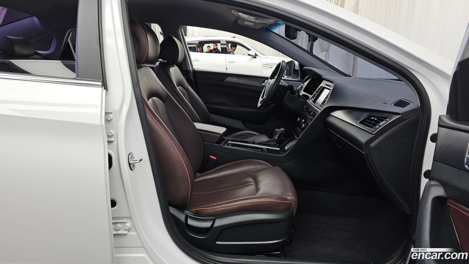 Main__Slider__Photo:Sonata Hyundai 2017.5-10