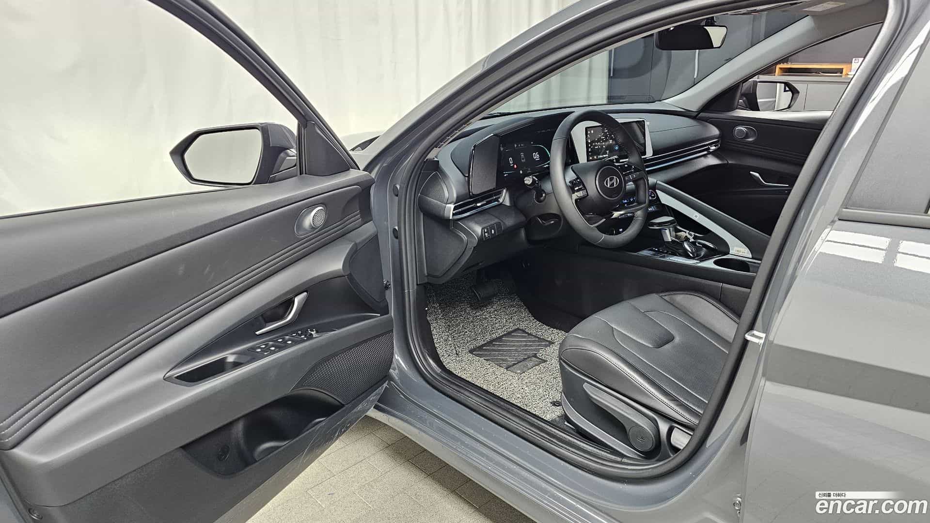 AVANTE Hyundai 2025.9-INNER-010