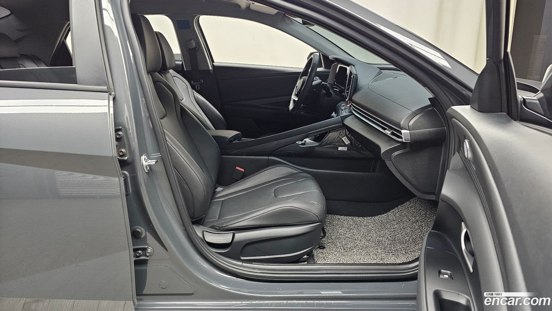 Main__Slider__Photo:AVANTE Hyundai 2025.9-10