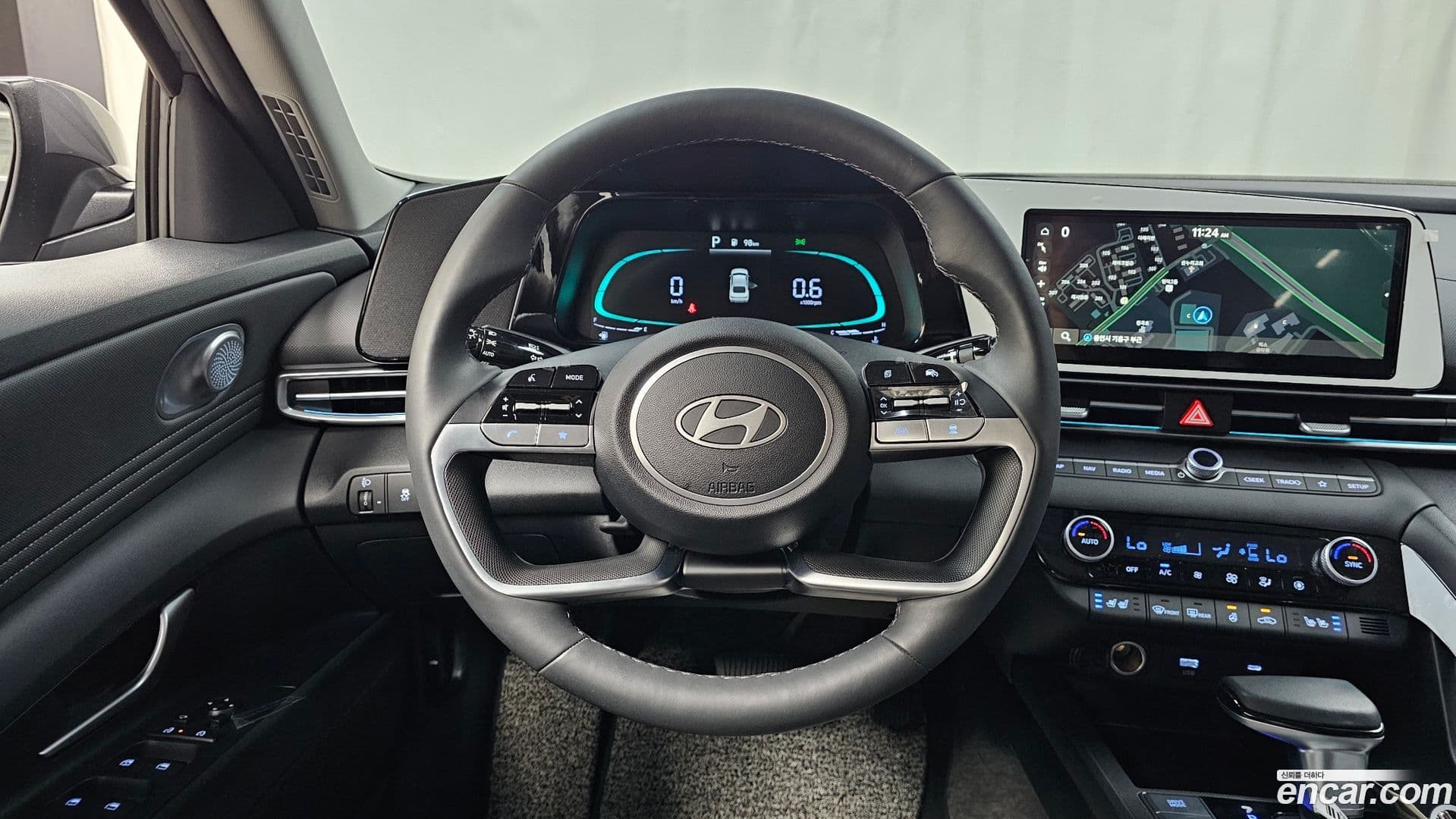 Main__Slider__Photo:AVANTE Hyundai 2025.9-12
