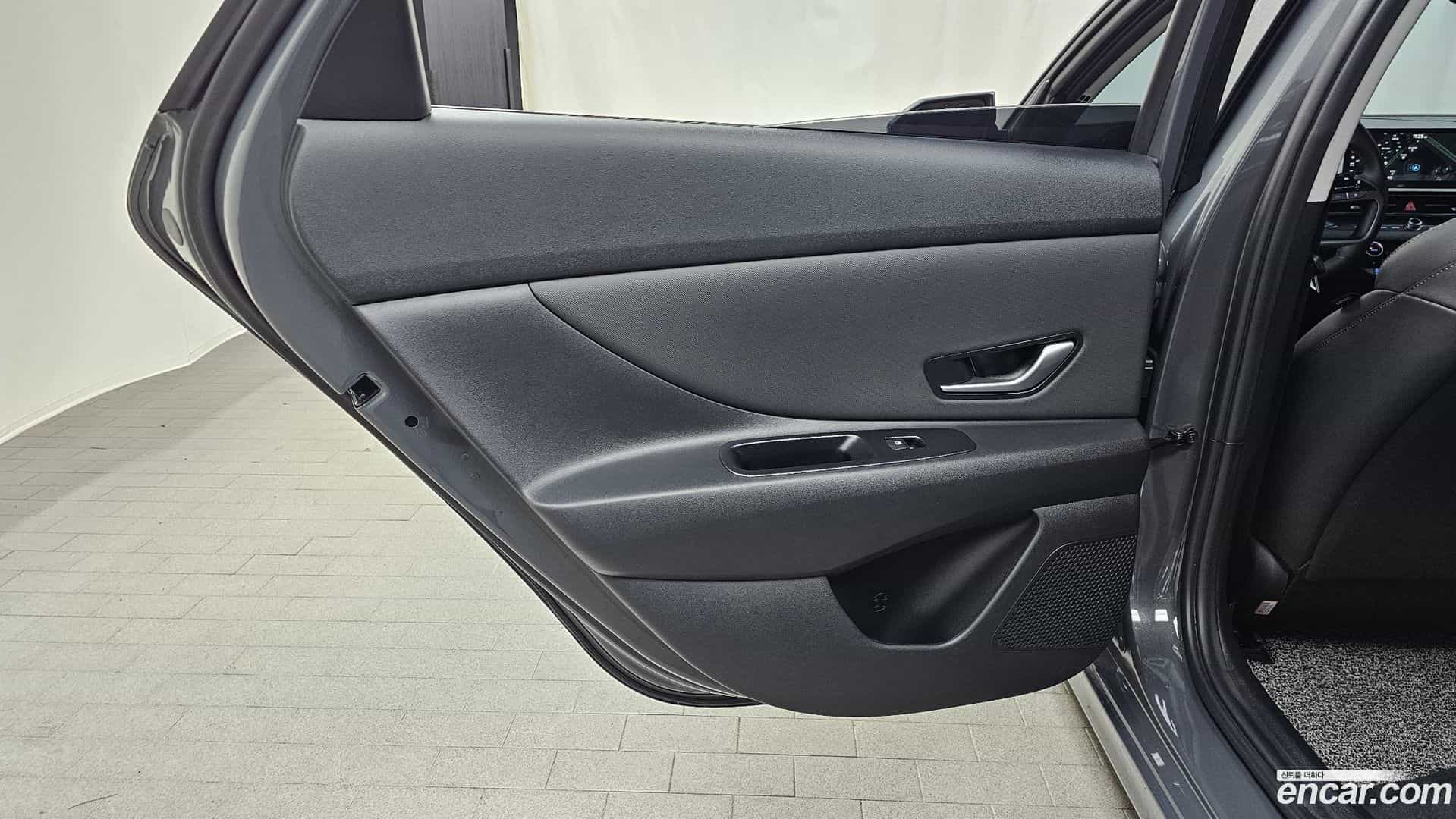 AVANTE Hyundai 2025.9-INNER-035