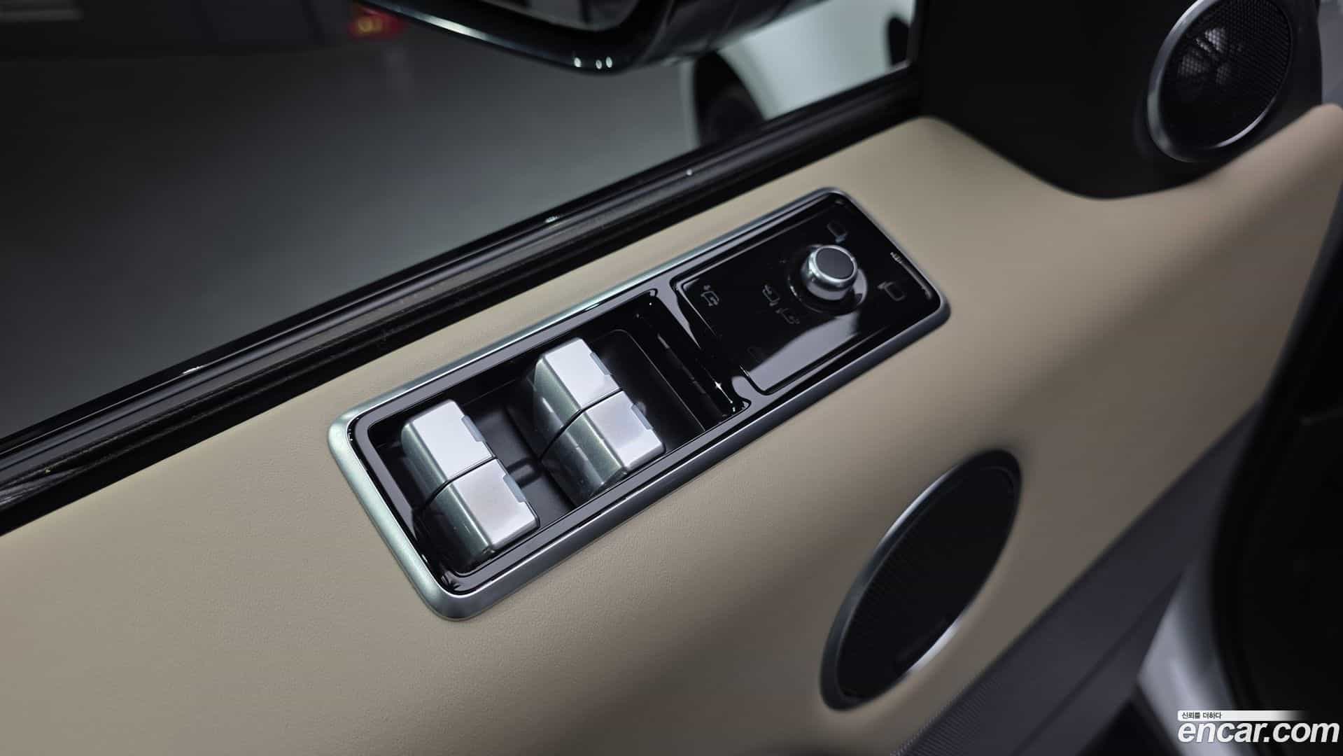 Range Rover Sport Land Rover 2022.4-OPTION-043