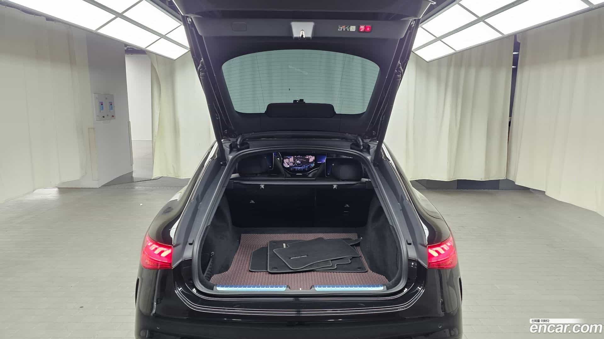 EQS Mercedes-Benz 2022.11-OPTION-024