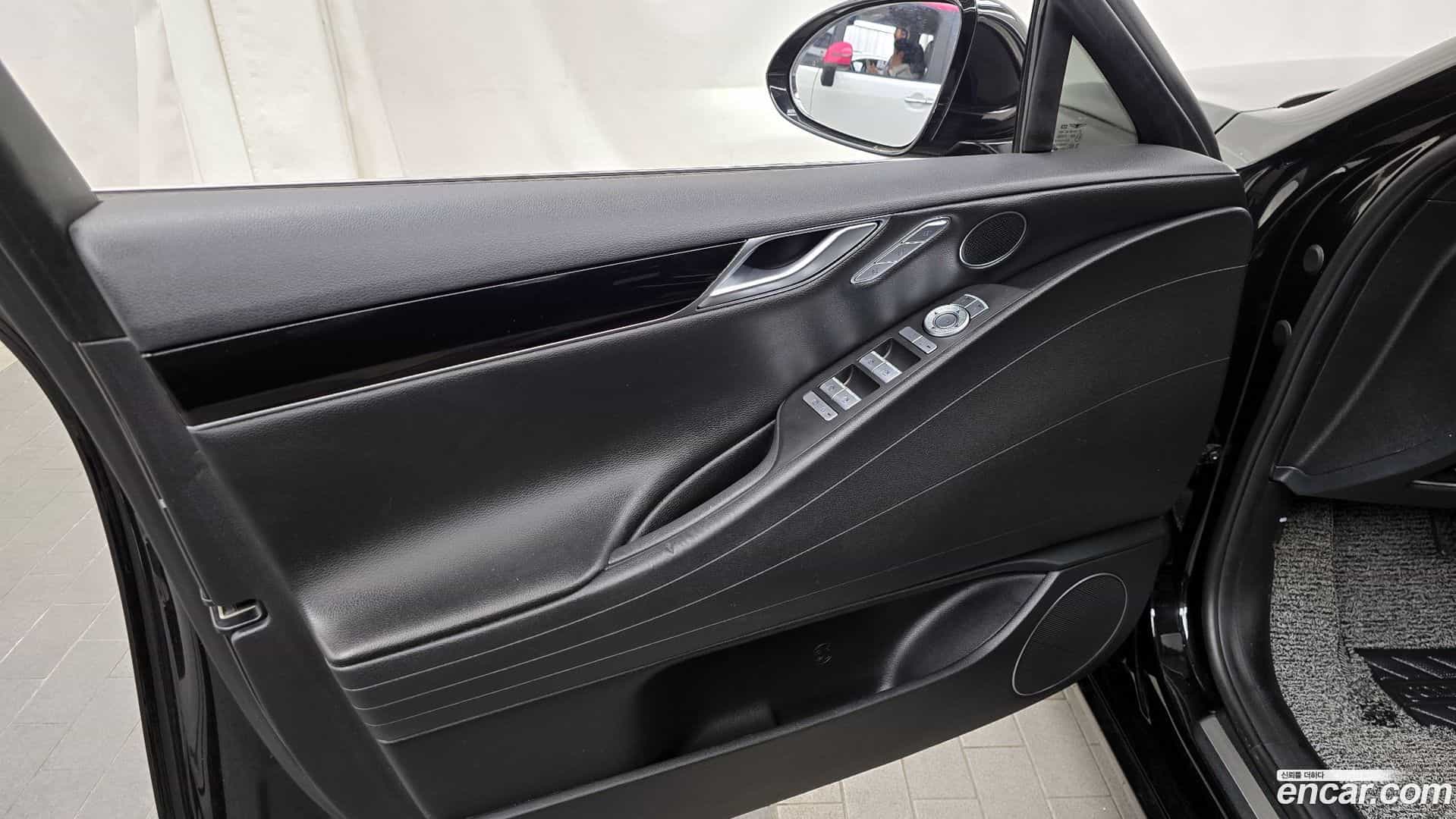 G80 Genesis 2021.2-INNER-034