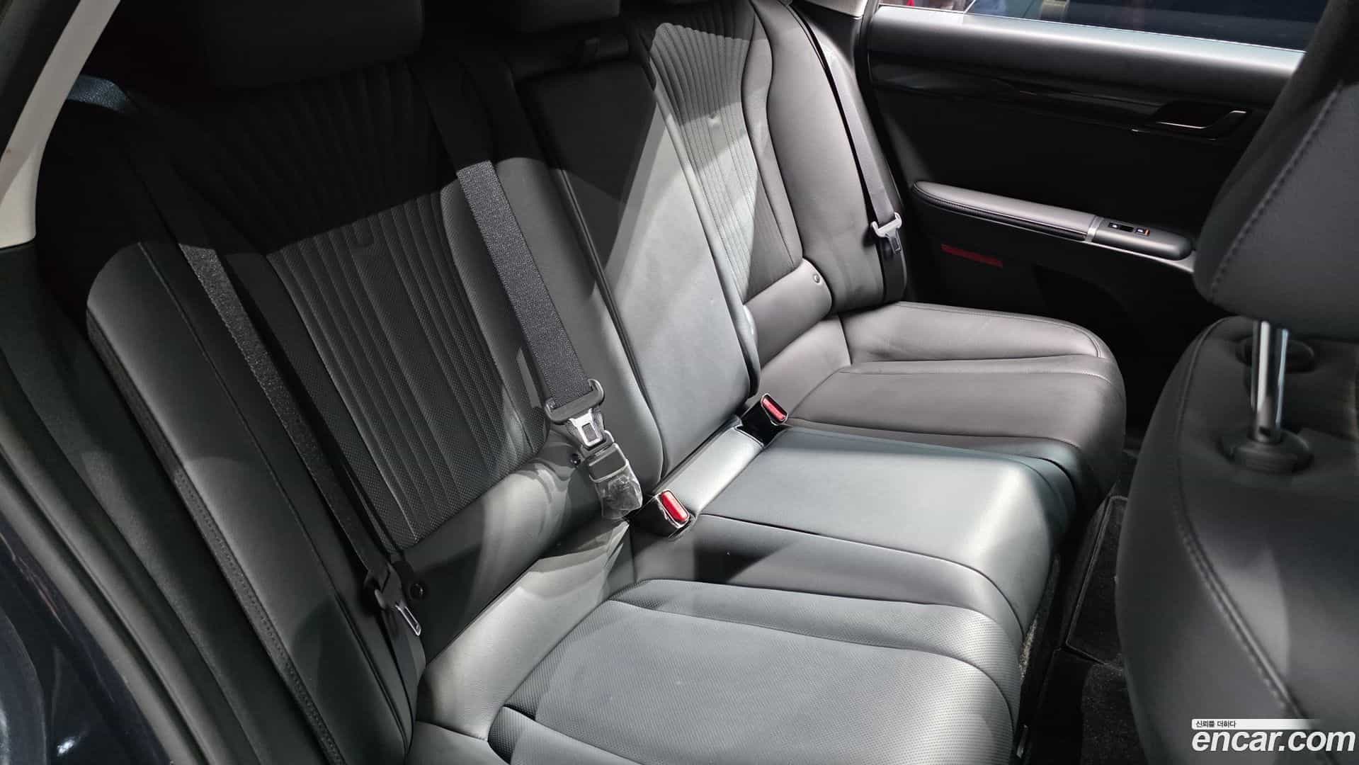 Grandeur Hyundai 2023.3-OPTION-015