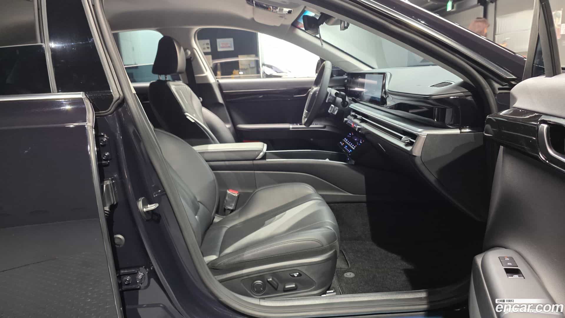 Grandeur Hyundai 2023.3-OPTION-016