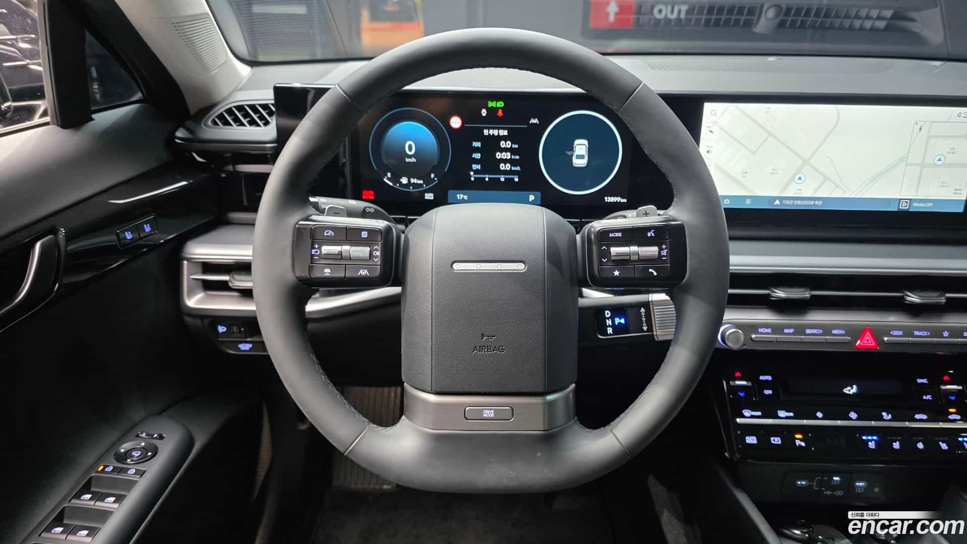 Grandeur Hyundai 2023.3-OPTION-017