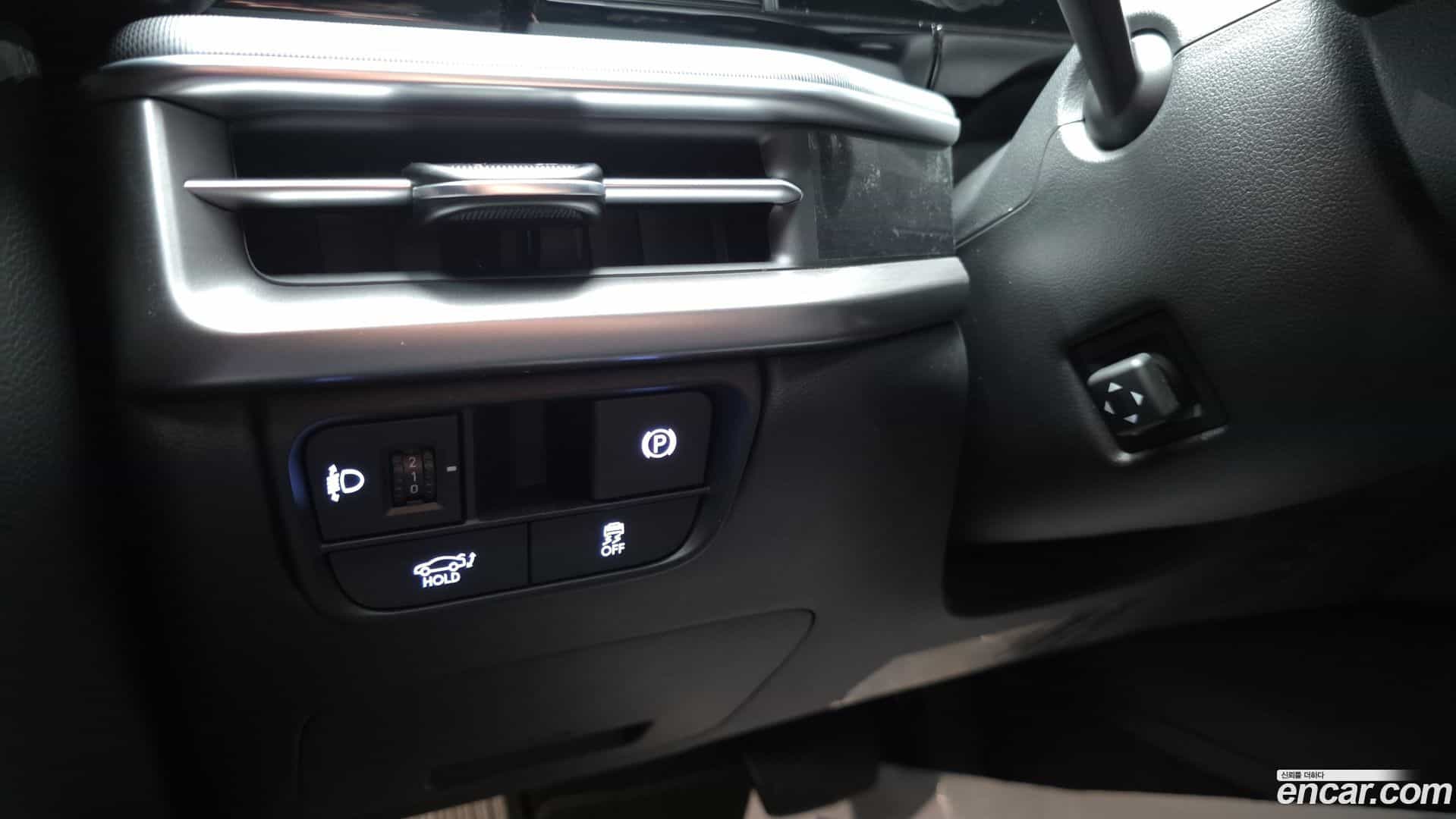 Grandeur Hyundai 2023.3-OPTION-021