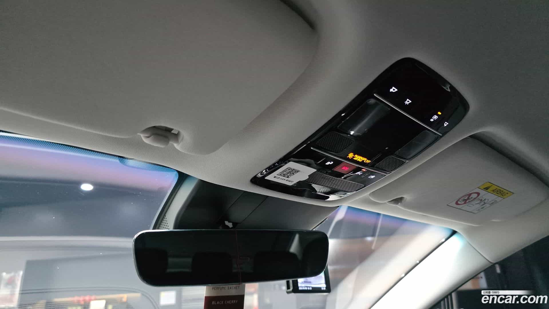 Grandeur Hyundai 2023.3-OPTION-040