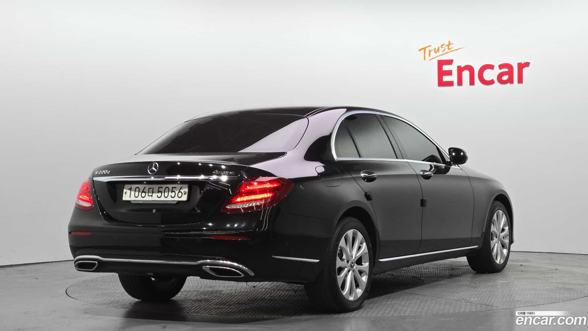 E-Class Mercedes-Benz 2019.10-OUTER-002