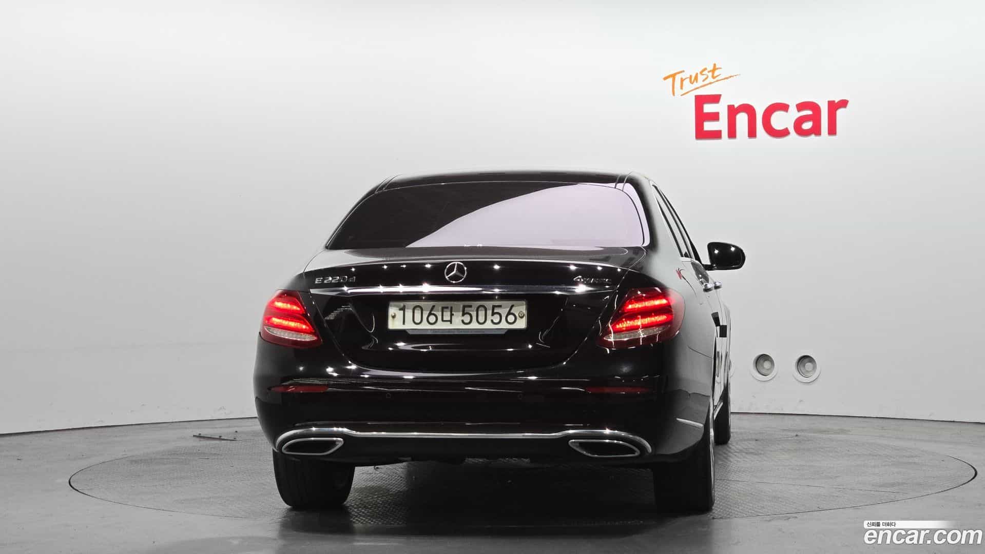 E-Class Mercedes-Benz 2019.10-OUTER-004