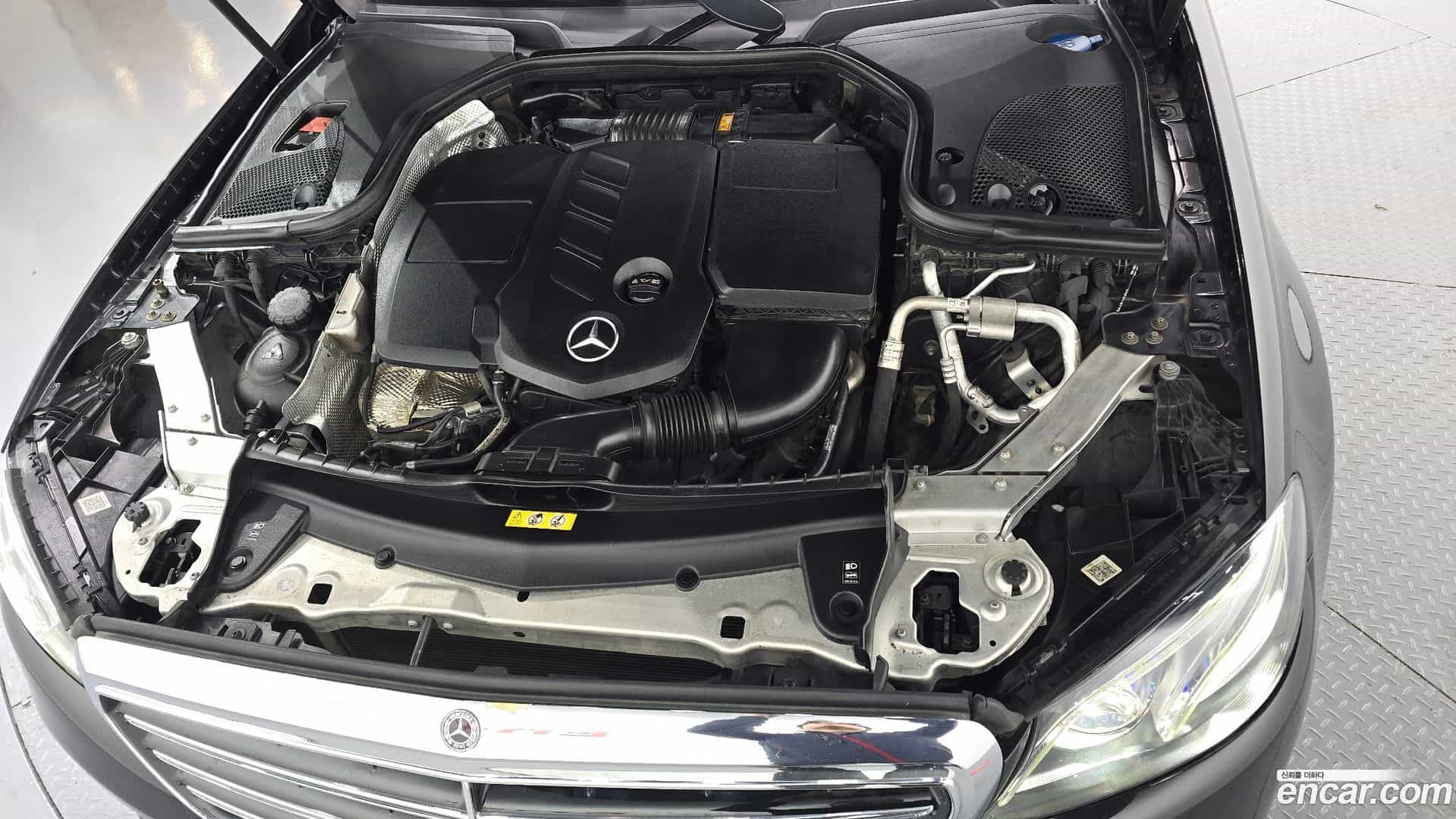 E-Class Mercedes-Benz 2019.10-OUTER-006